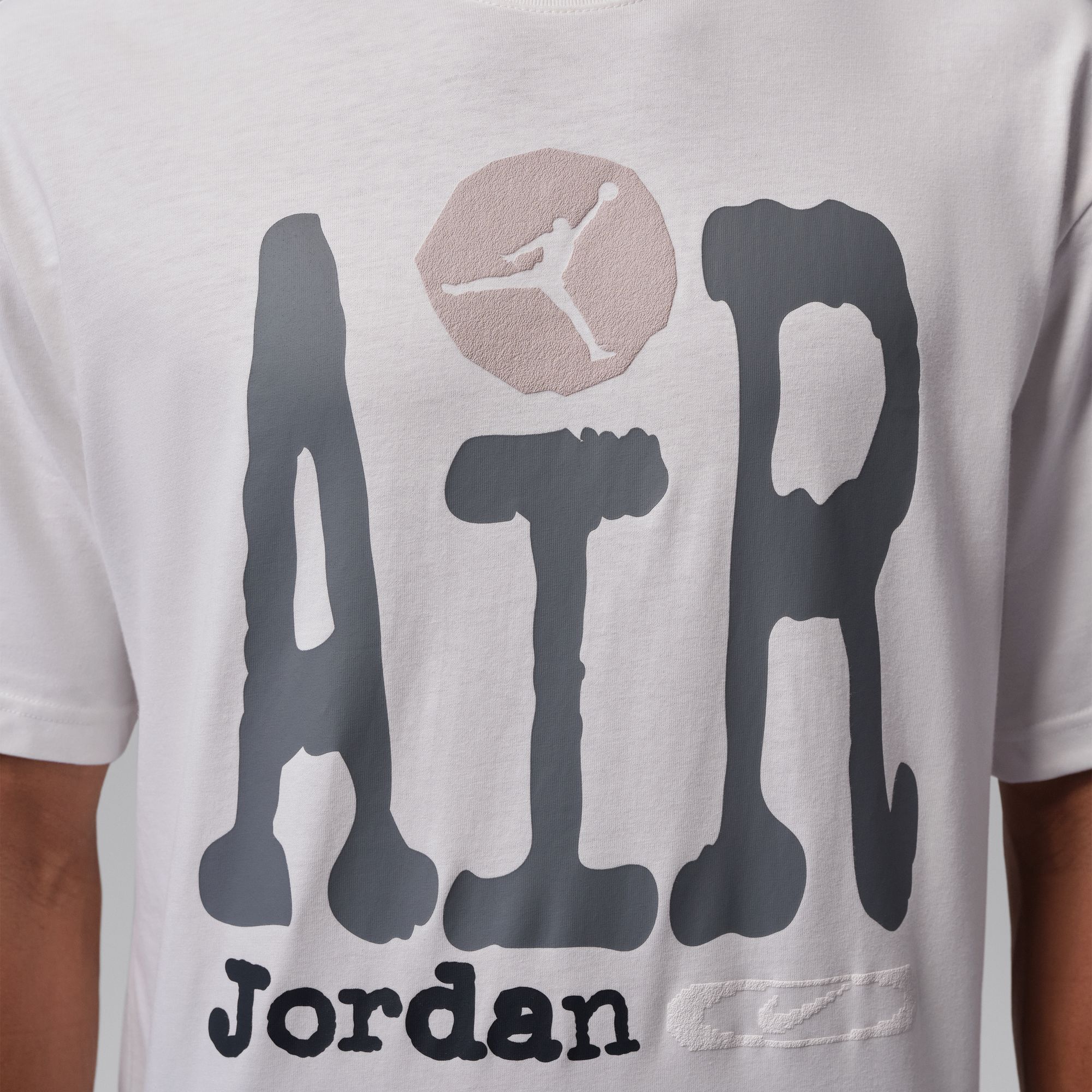 Jordan image number 3