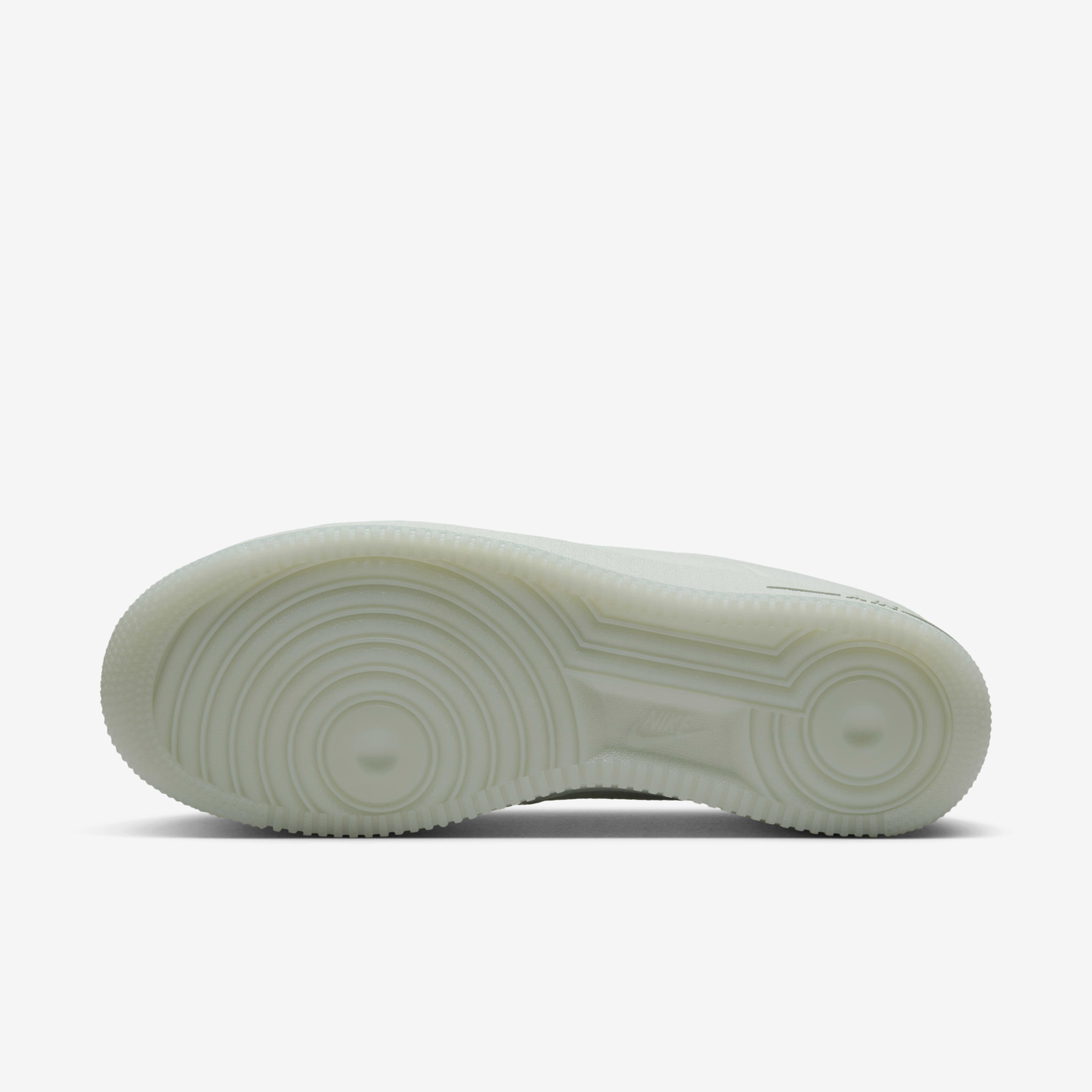 اير فورس 1 '07 برو تك image number 1