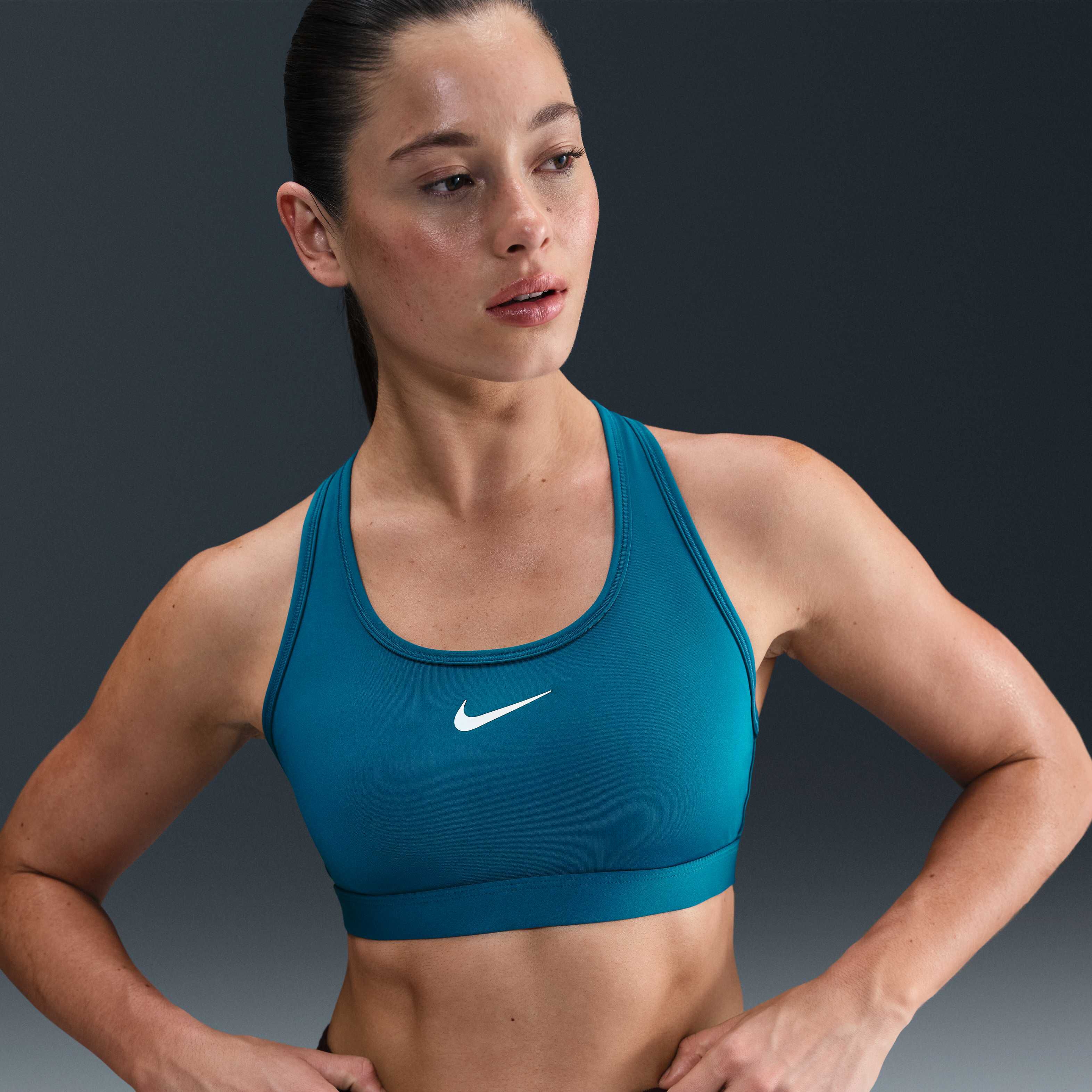 Nike Swoosh Medium-Support image number 0