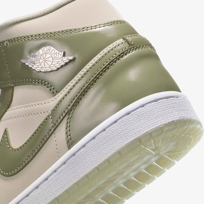 Air Jordan 1 Mid SE image number 7 Air Jordan 1 Mid SE image number 7