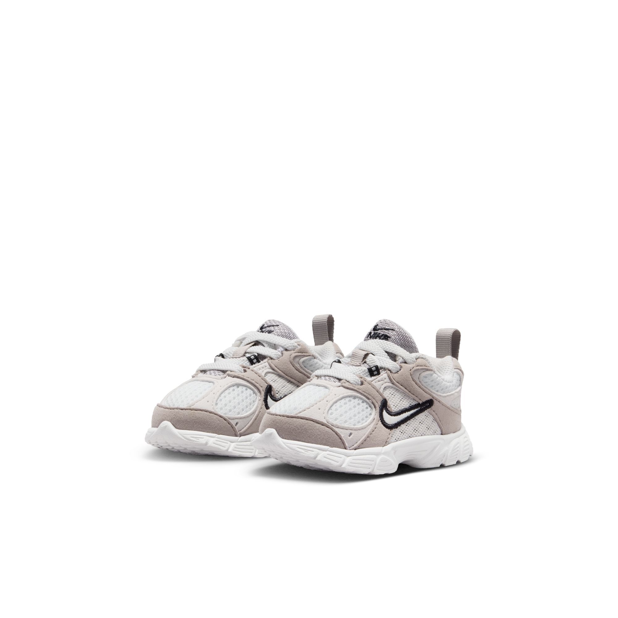 Nike V5 RNR Suede image number 2