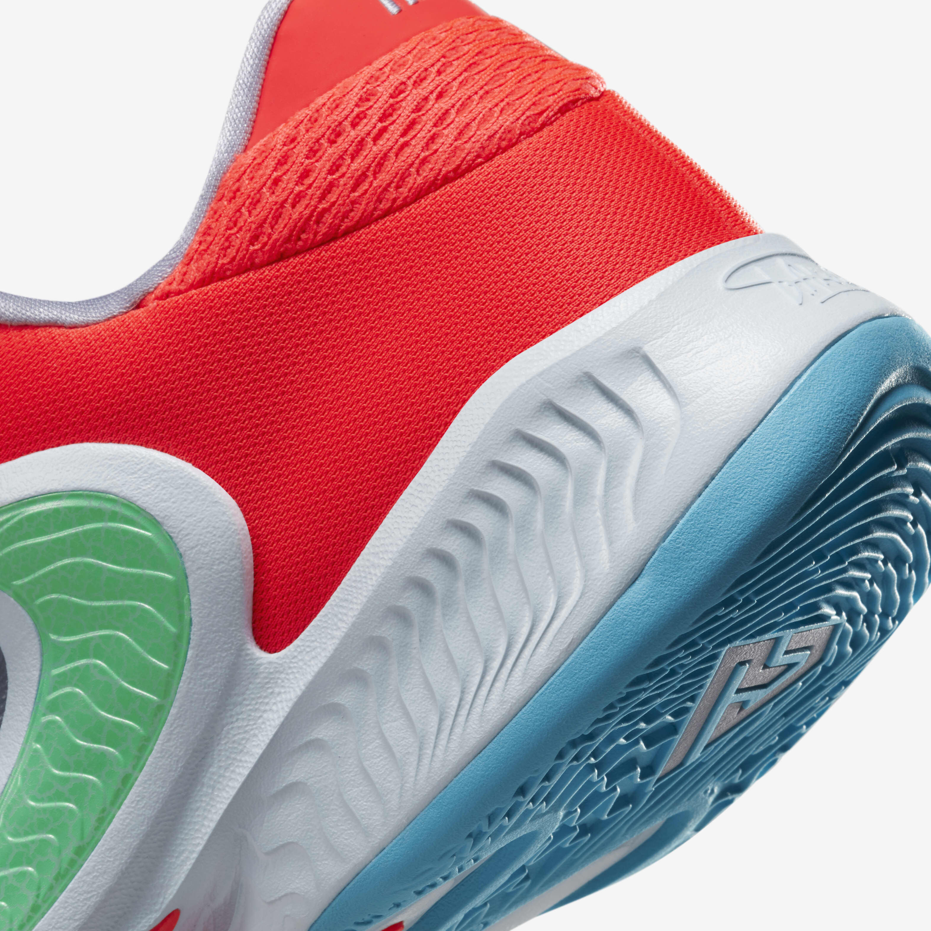 Giannis Freak 4 'Cookies and Cream' image number 7