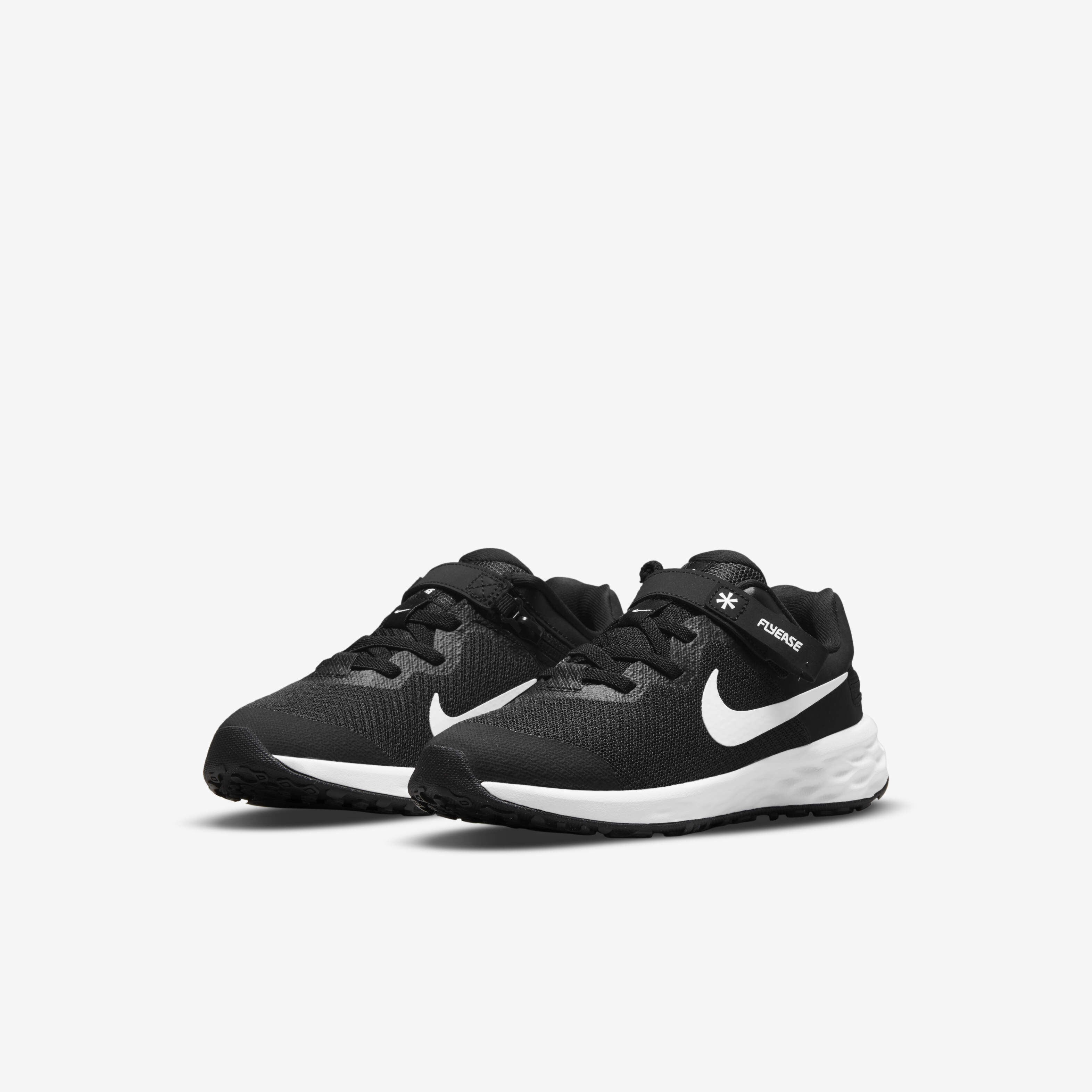 Nike Revolution 6 FlyEase