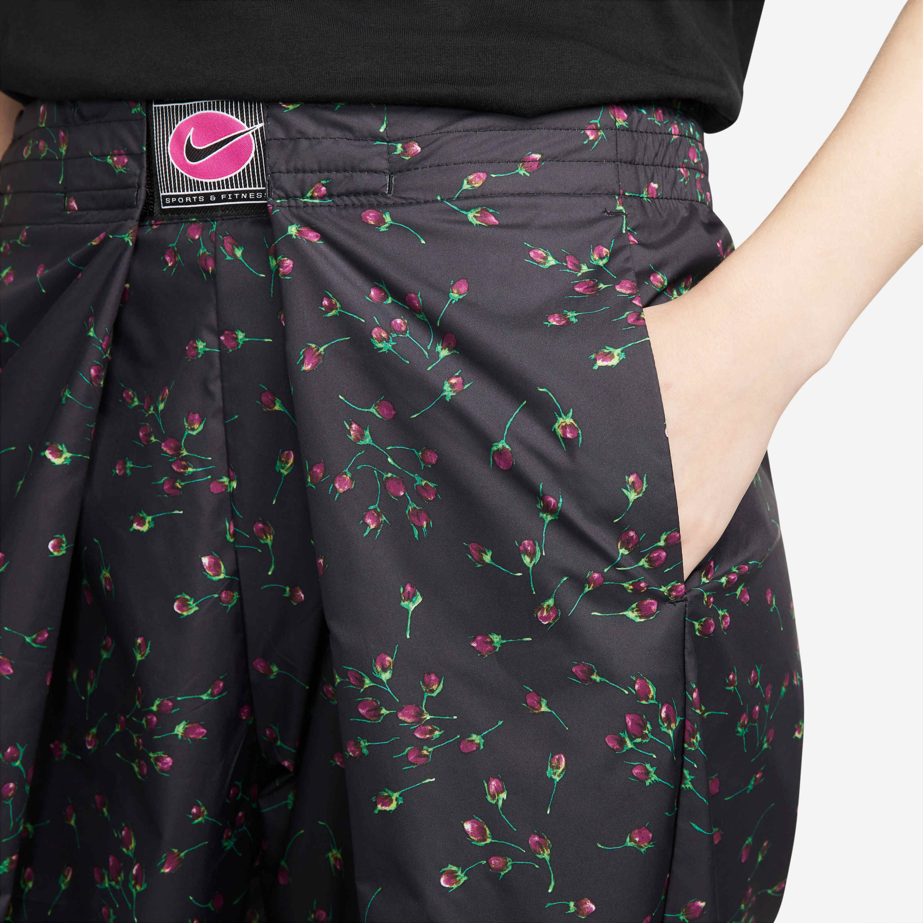 Nike Sportswear Icon Clash image number 2