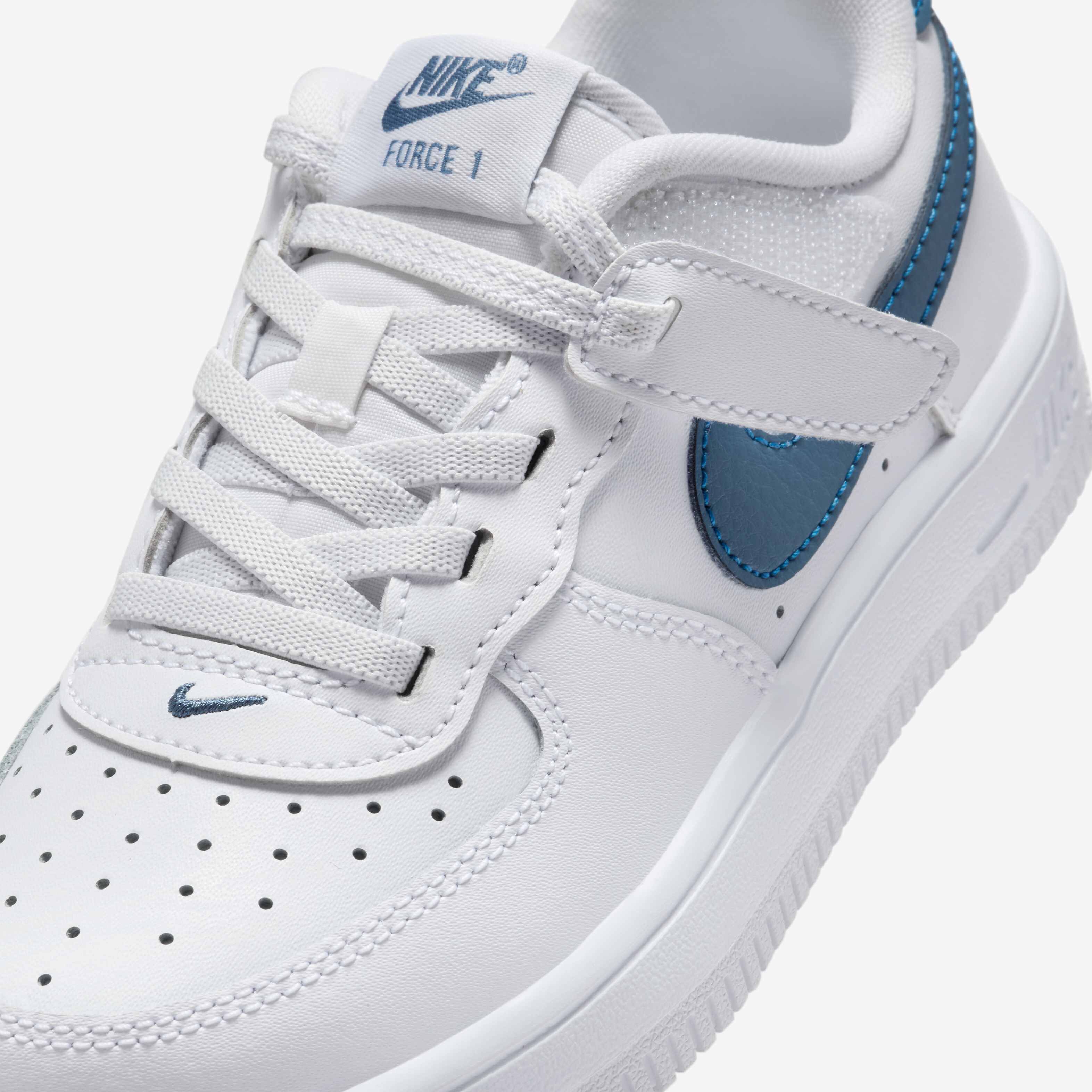 Nike Force 1 Low EasyOn image number 6