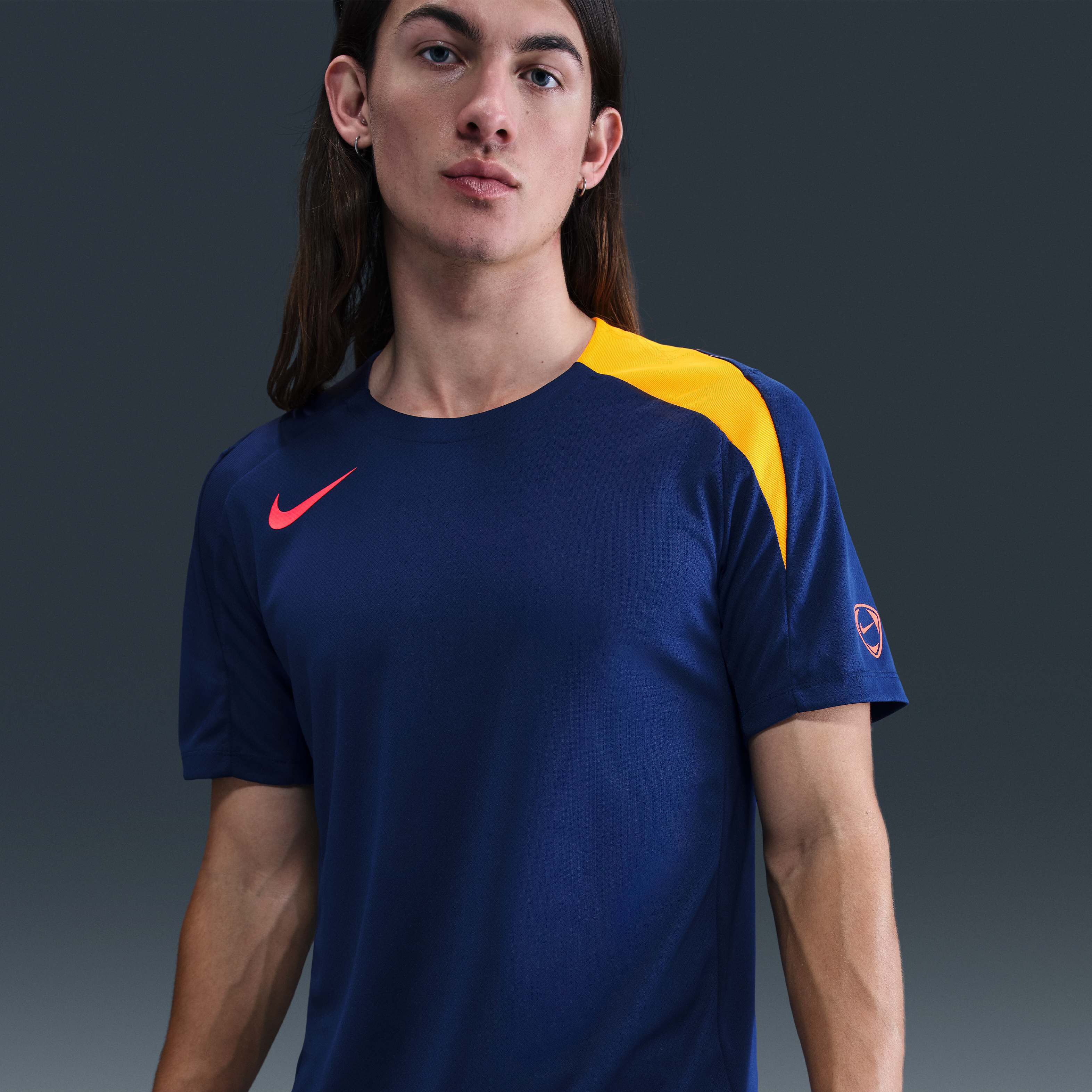 Nike Strike image number 0