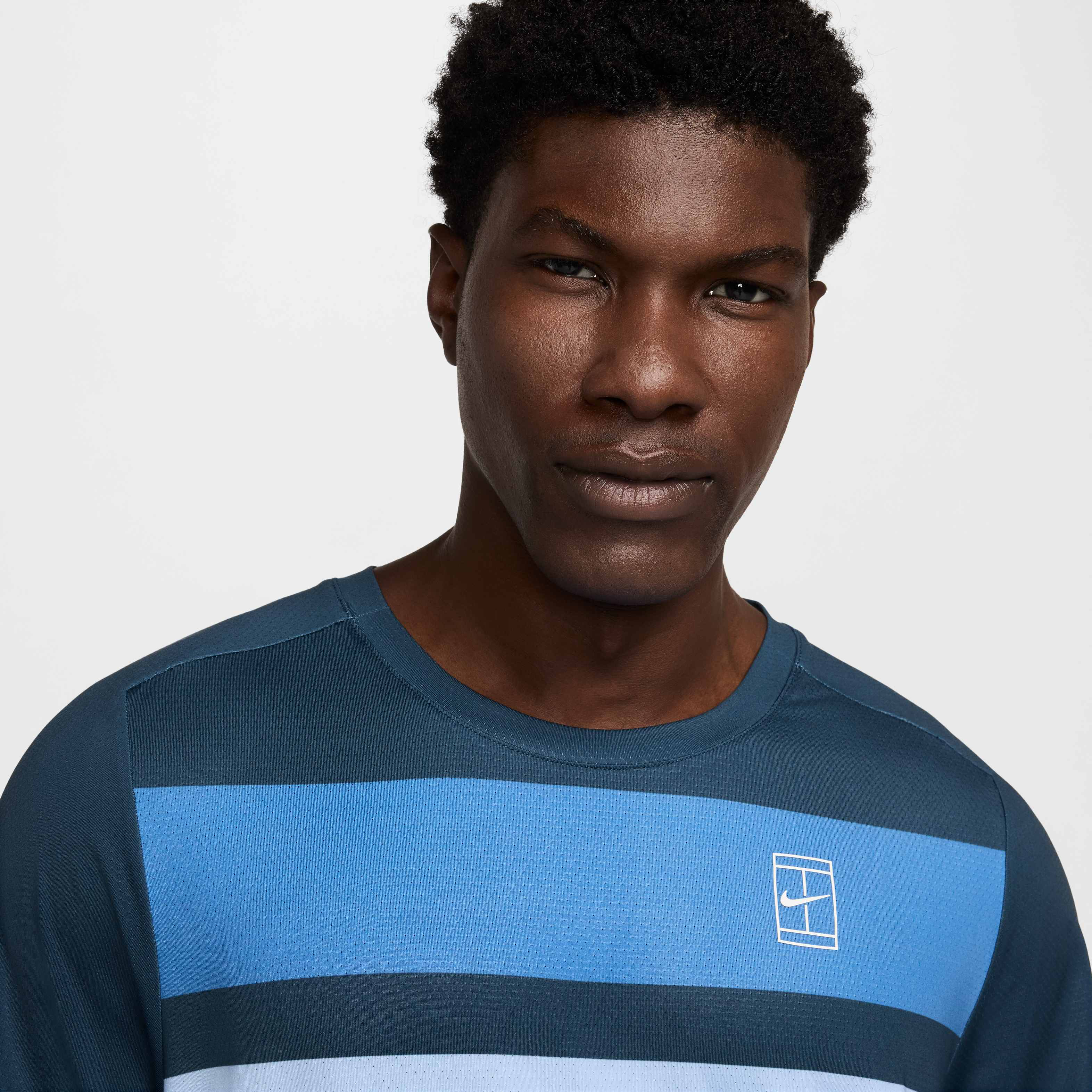 NikeCourt Advantage image number 2