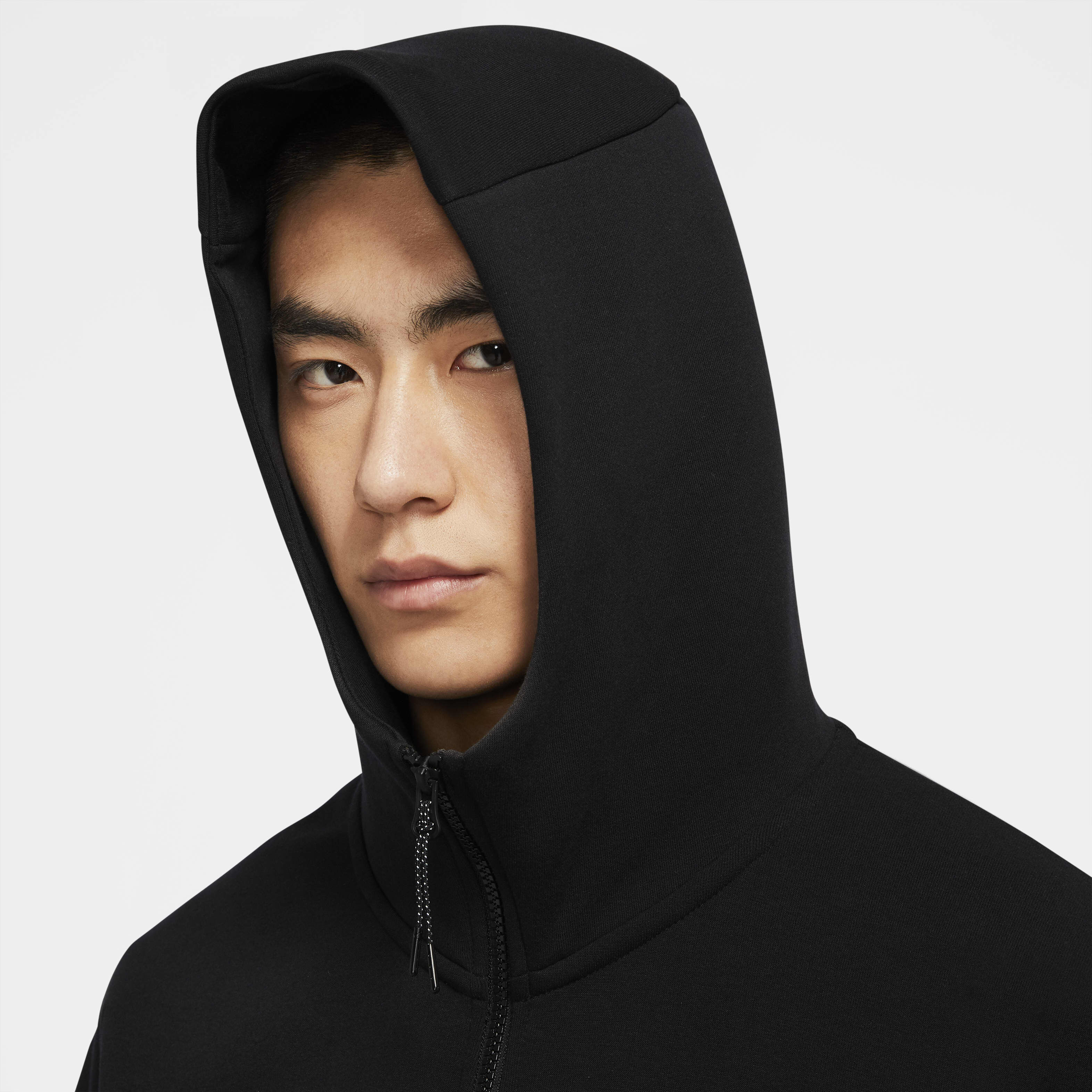 Nike Sportswear Tech Fleece image number 2