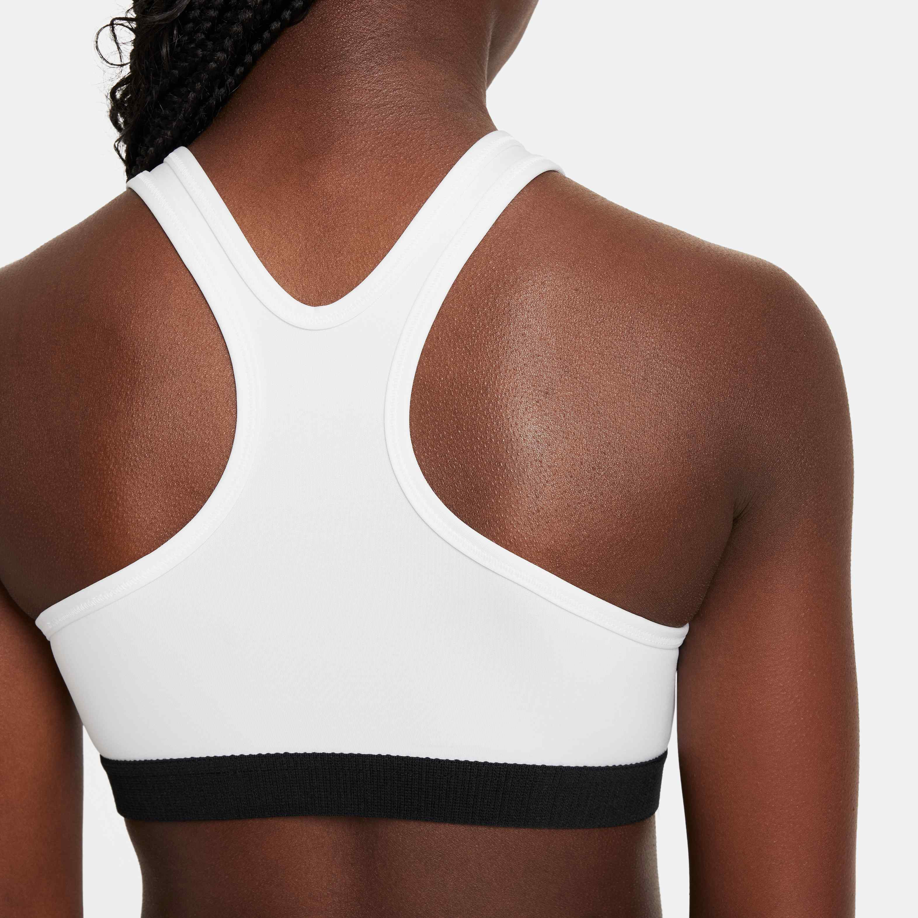 نايكي سووش image number 4