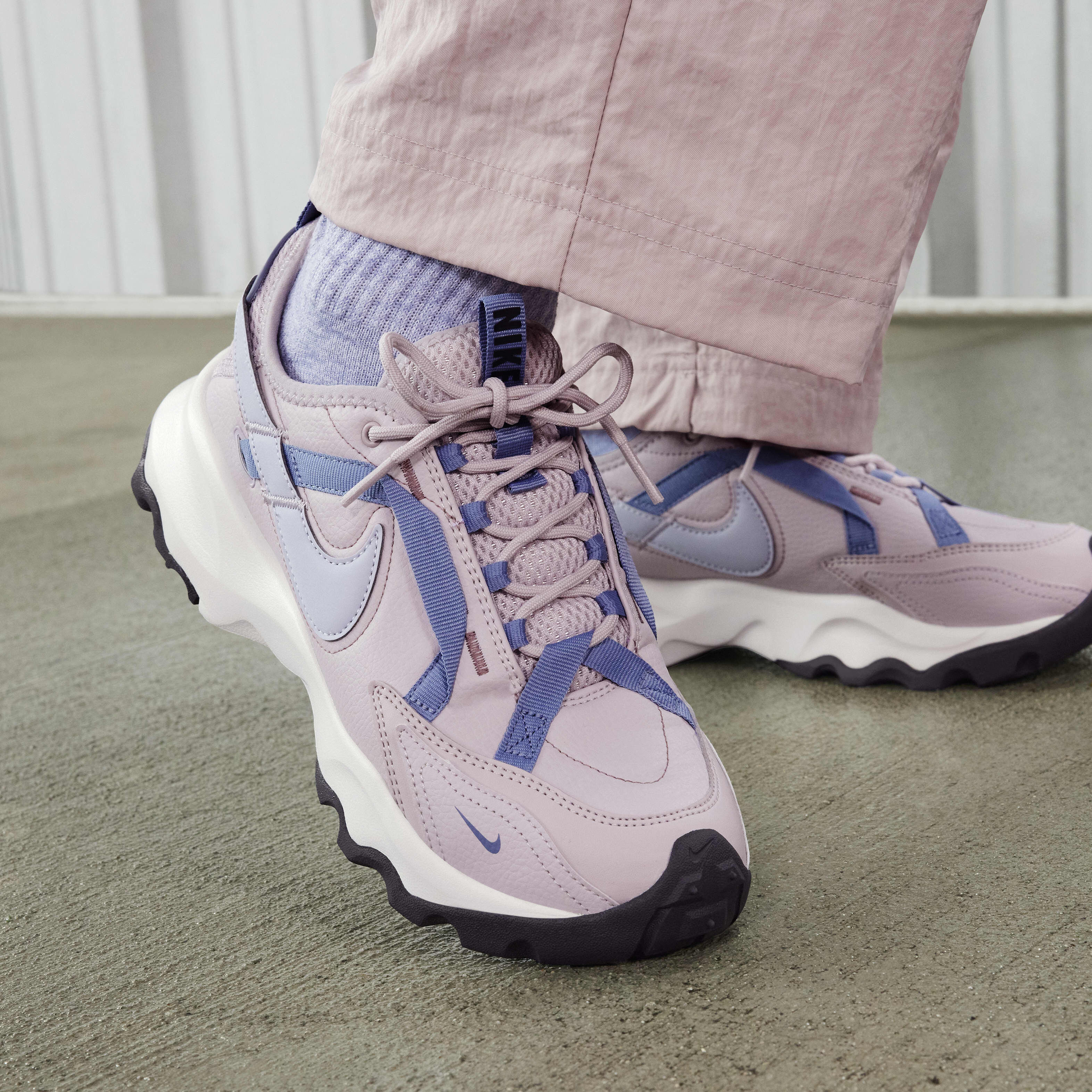 Buy Nike TC 7900 Women's shoes - Platinum Violet/Ashen Slate