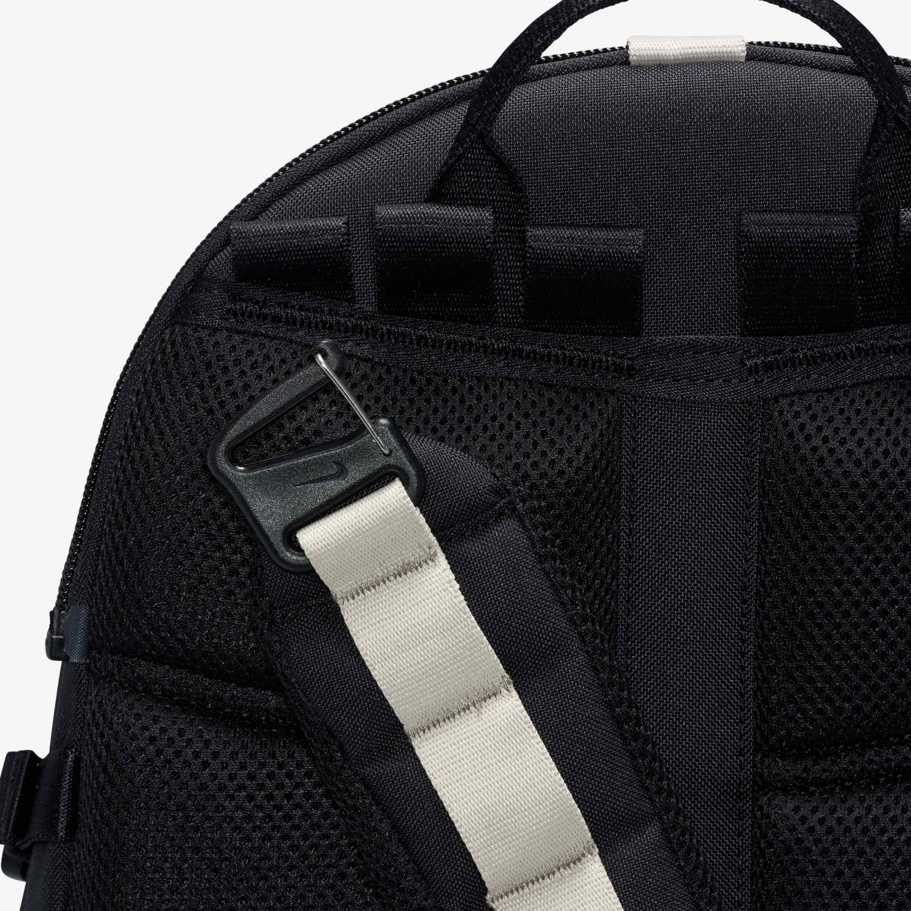 نايكي ايه سي جي image number 12