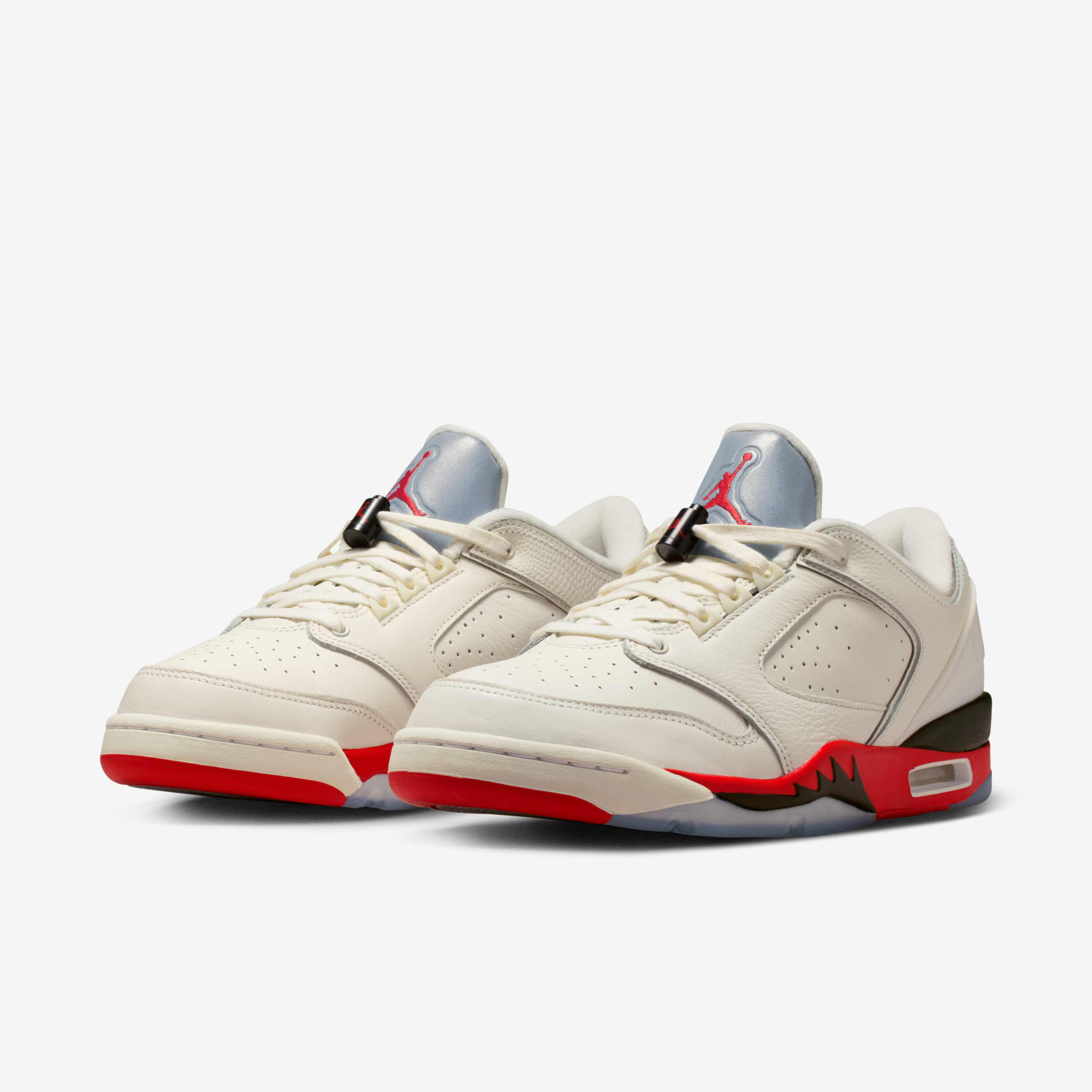 جوردان سيكستي بلس لو image number 4