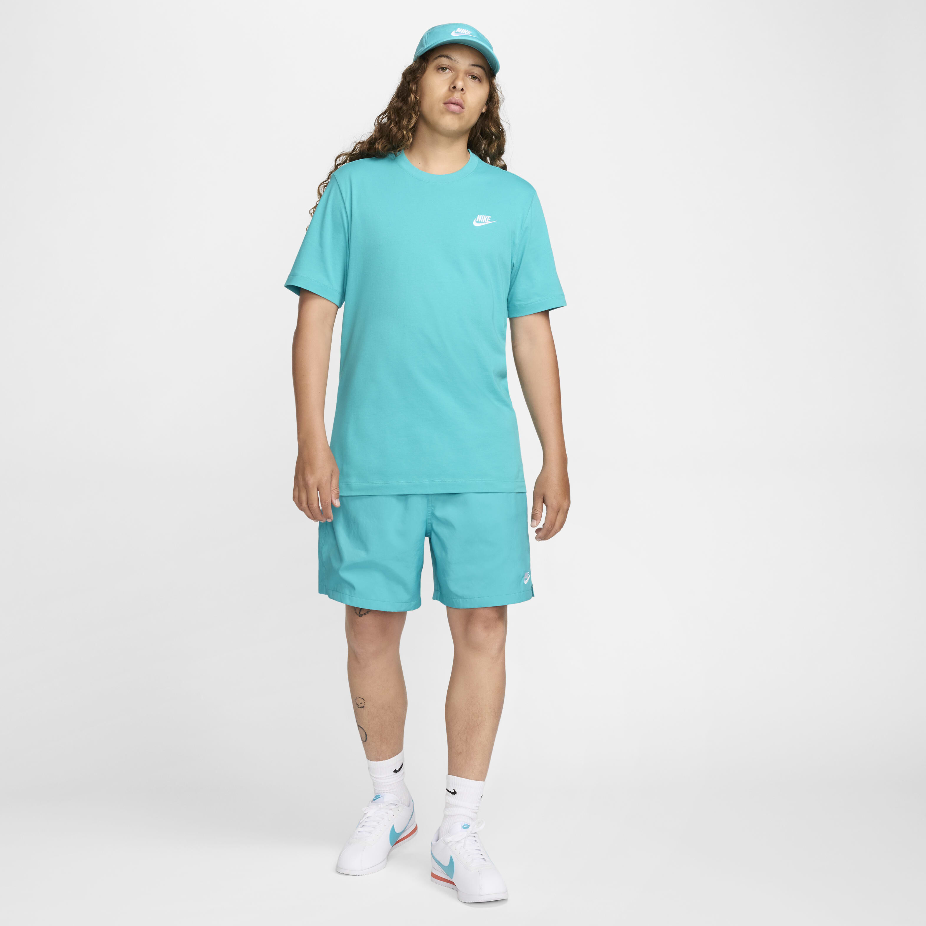 Nike Sportswear Club image number 4