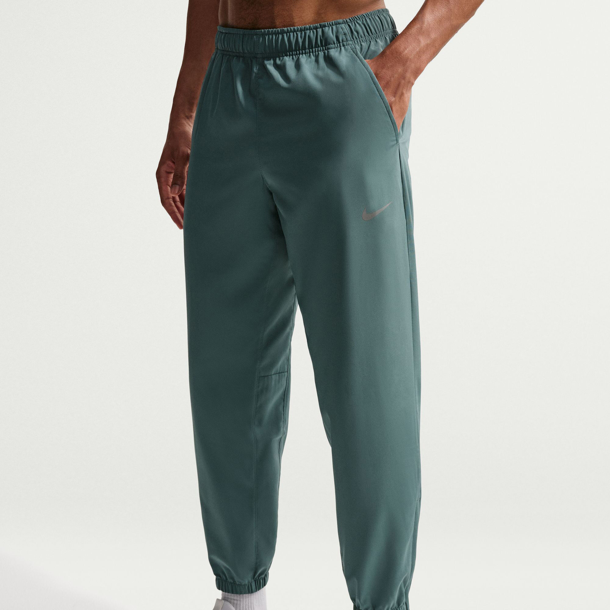 نايكي فورم image number 4