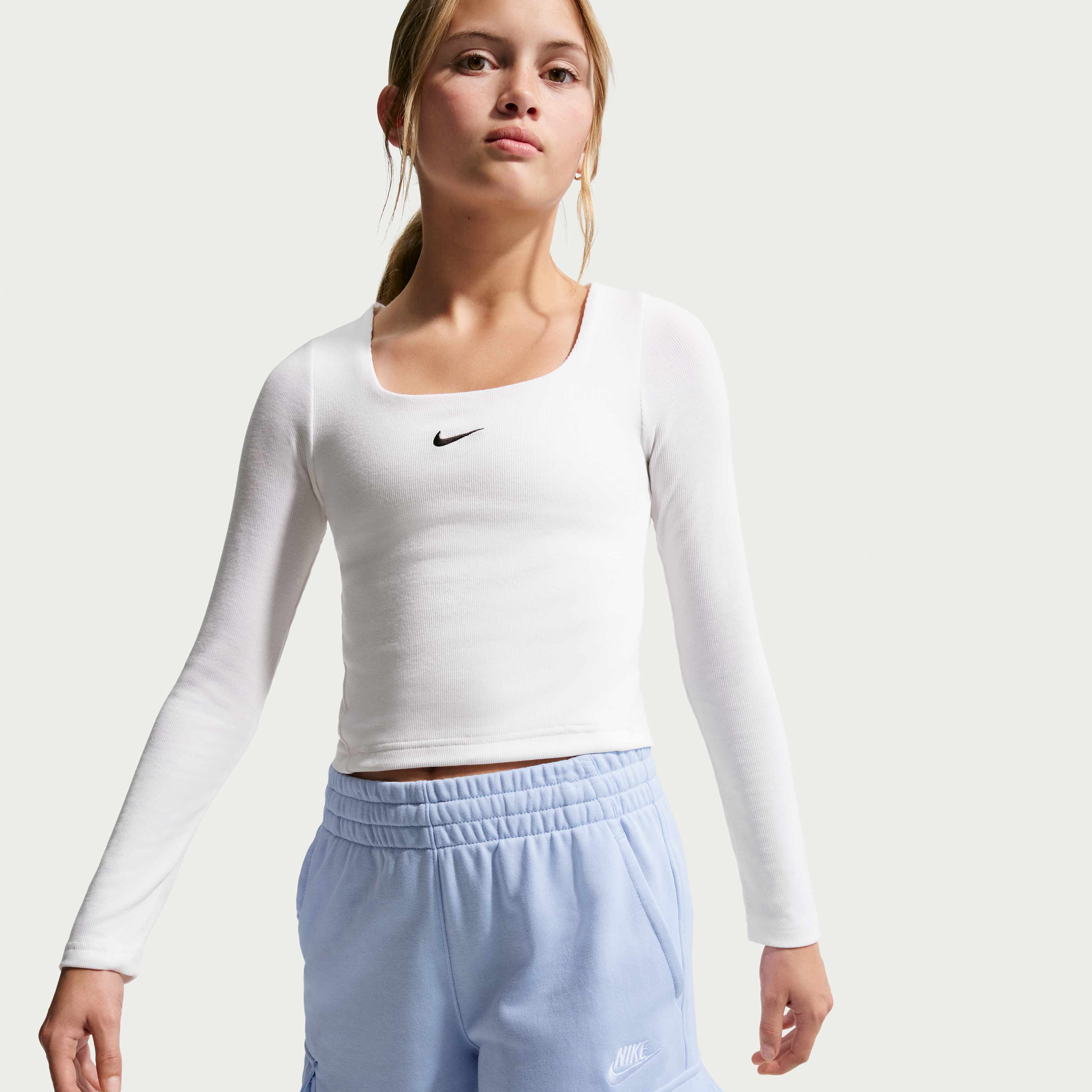Nike Sportswear Club image number 3