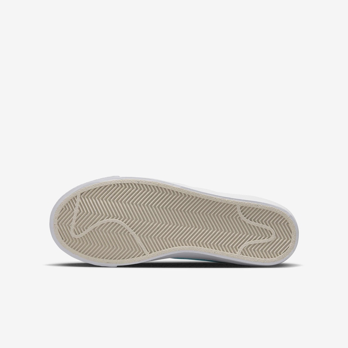 نايكي بليزر ميد '77 image number 1 نايكي بليزر ميد '77 image number 1