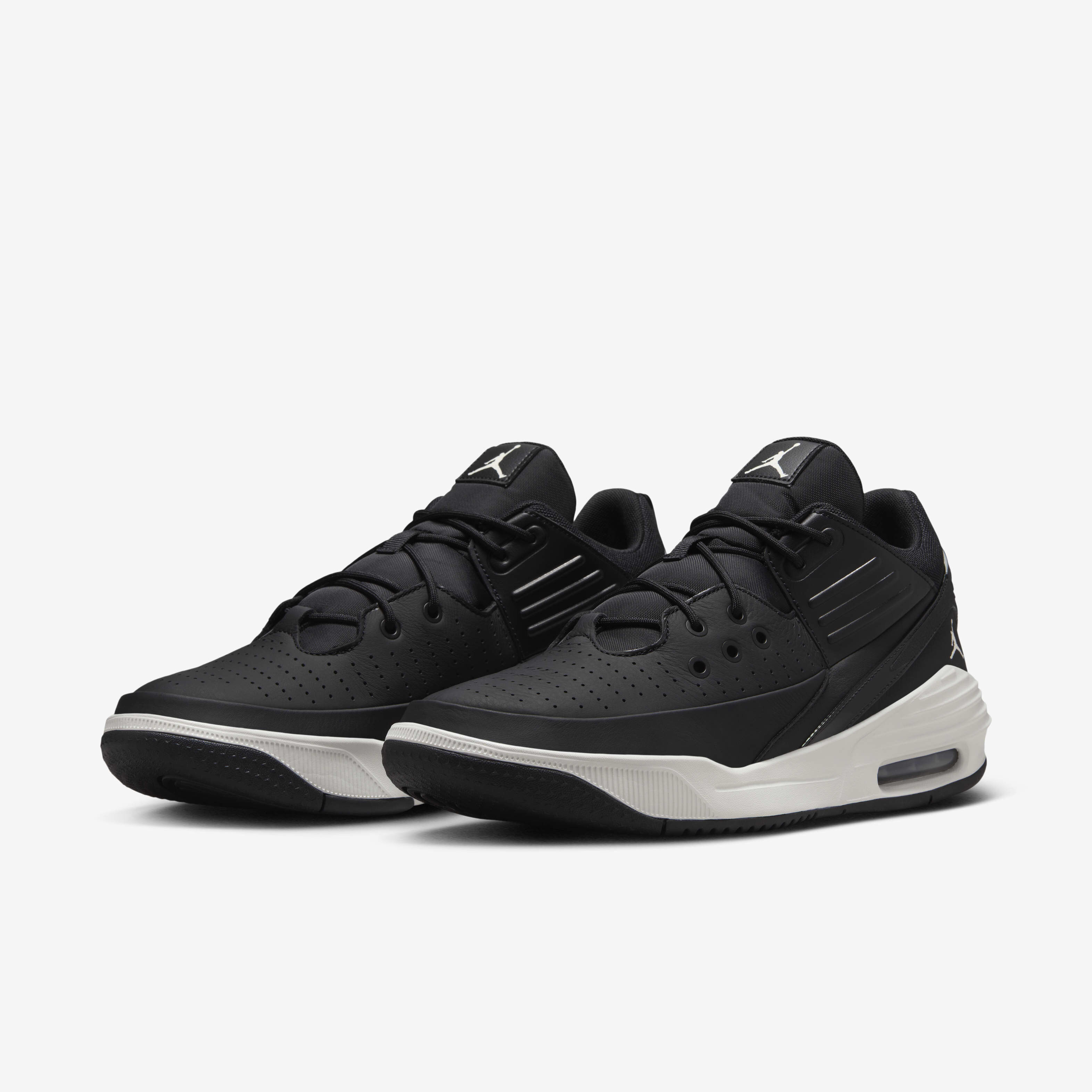 ☆送料無料☆ NIKE AIR MAX AURA 5 ☆ Jordan Max Aura 5 Older Kids' Shoes. Nike ID