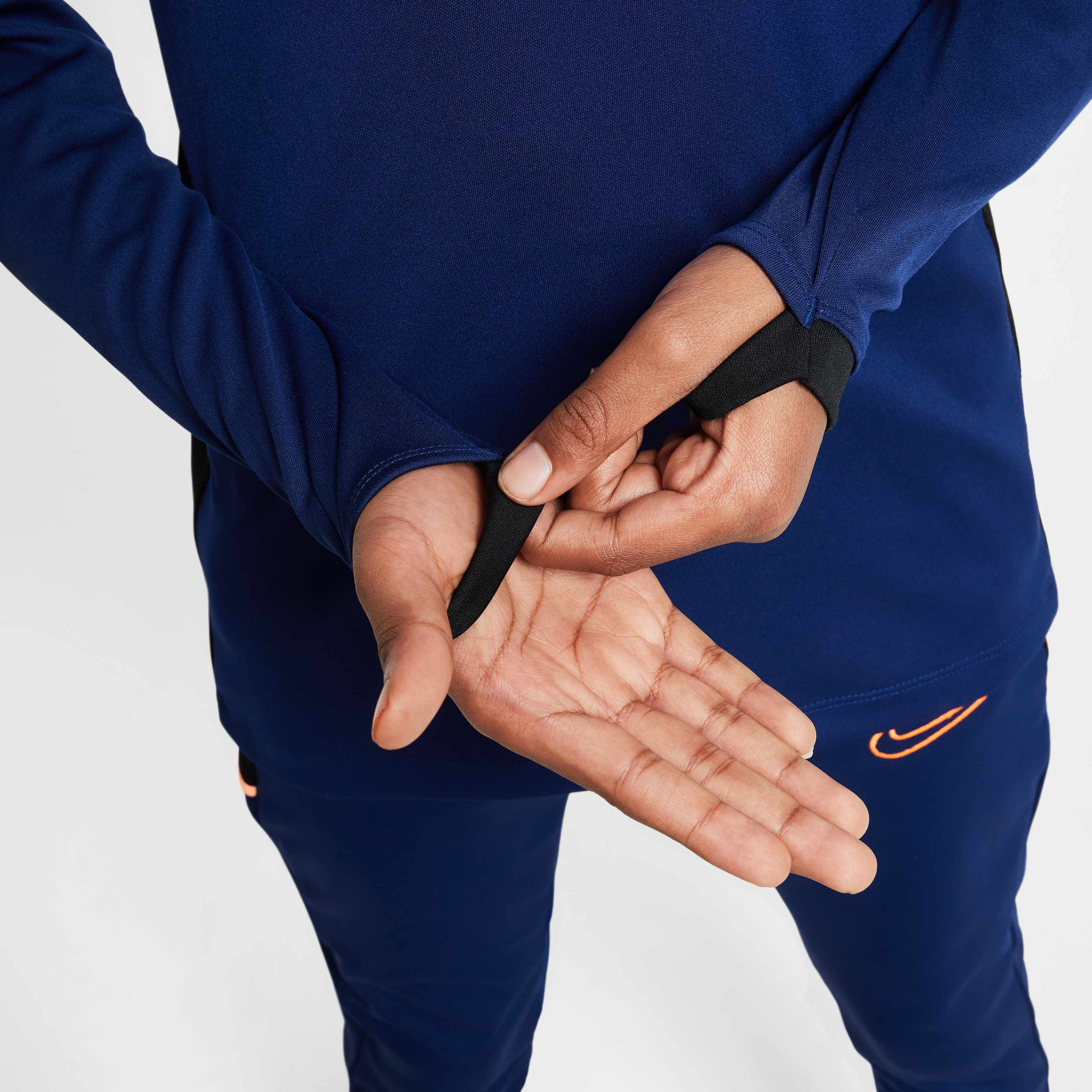 نايكي أكاديمي image number 5