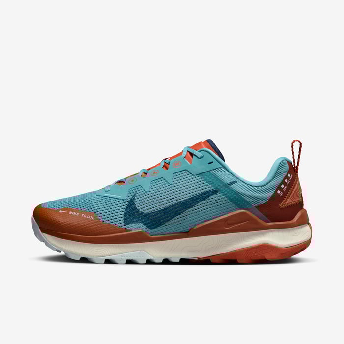 Nike Sport Shoes On Jeans Nike Shoes Running Shoes To Wear With