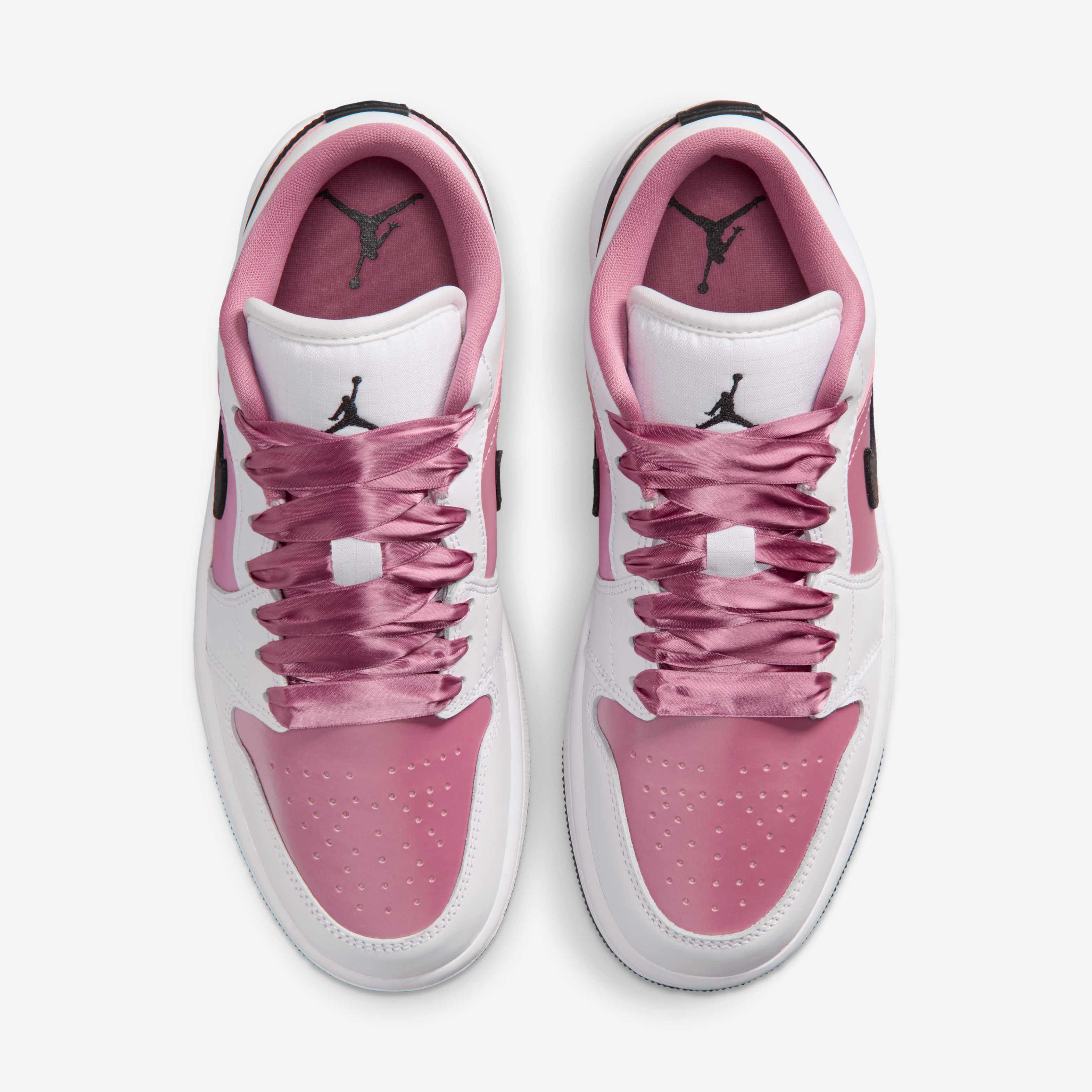 Air Jordan 1 Low SE image number 3