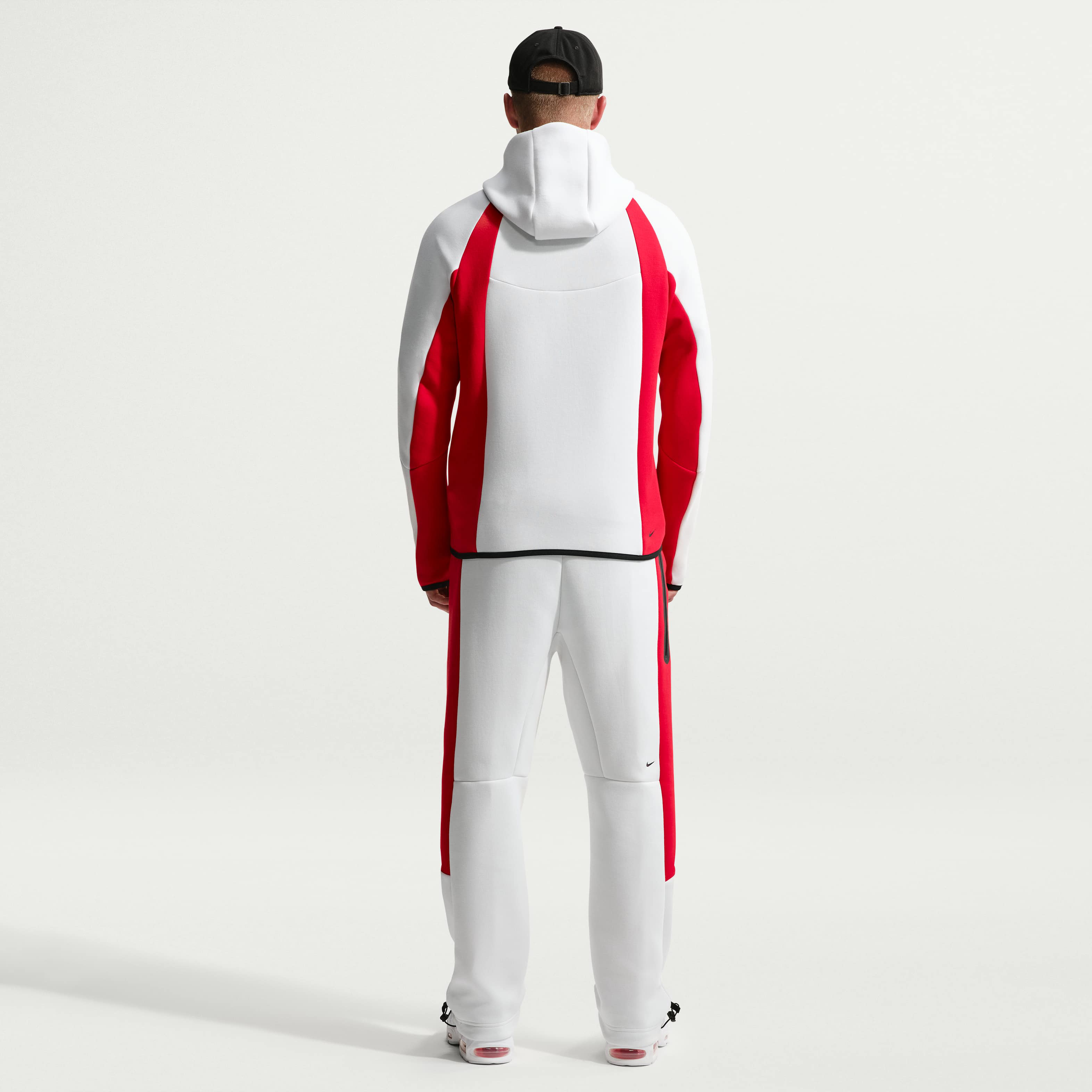 Nike Tech image number 4