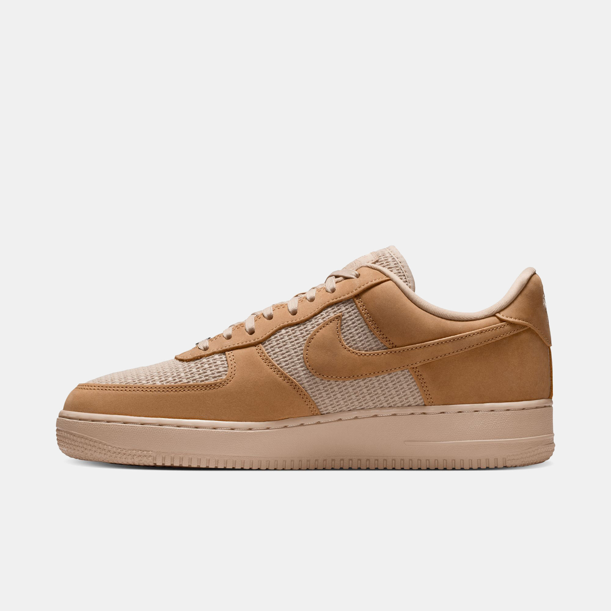 Nike Air Force 1 '07 LV8 image number 4