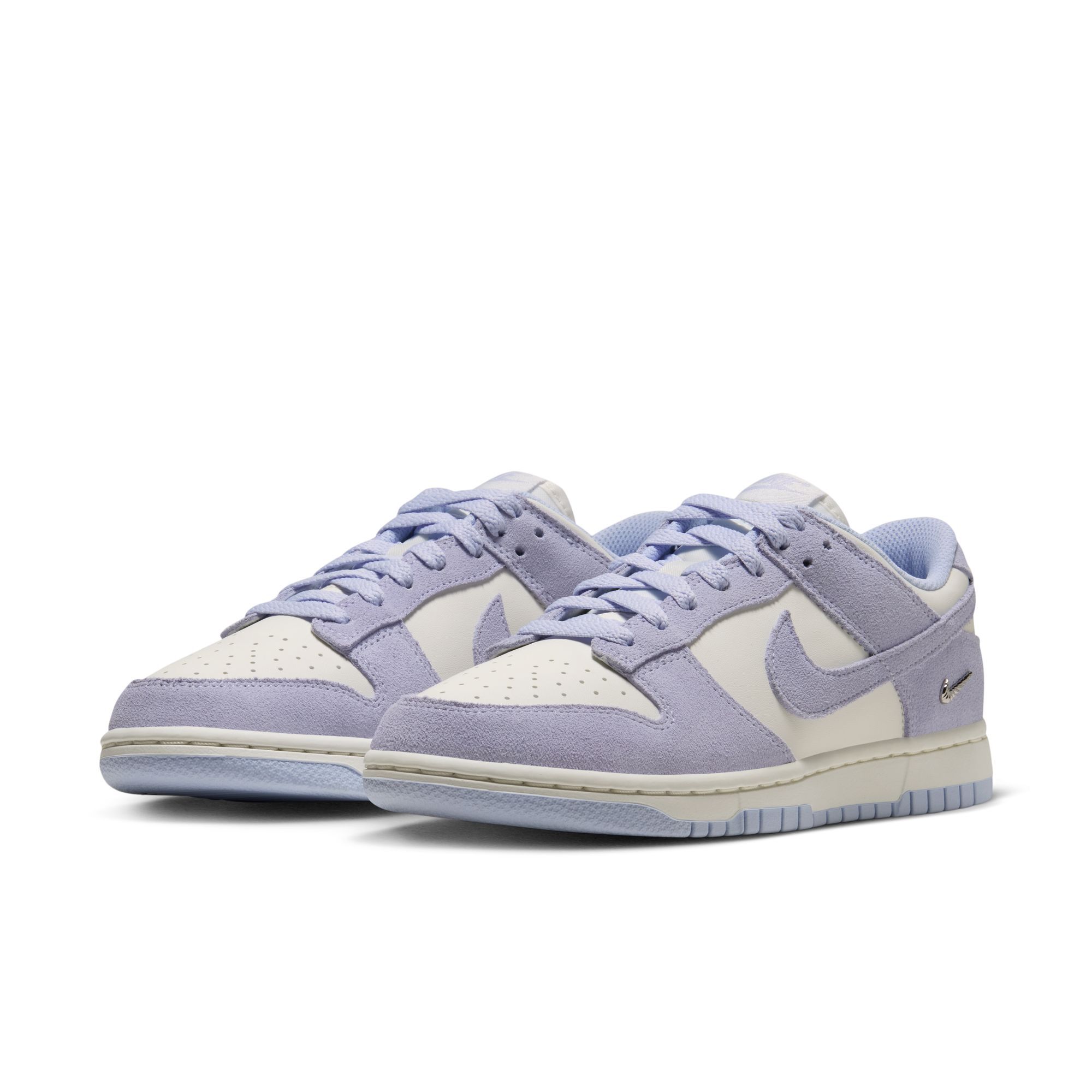 Nike Dunk Low Suede image number 2
