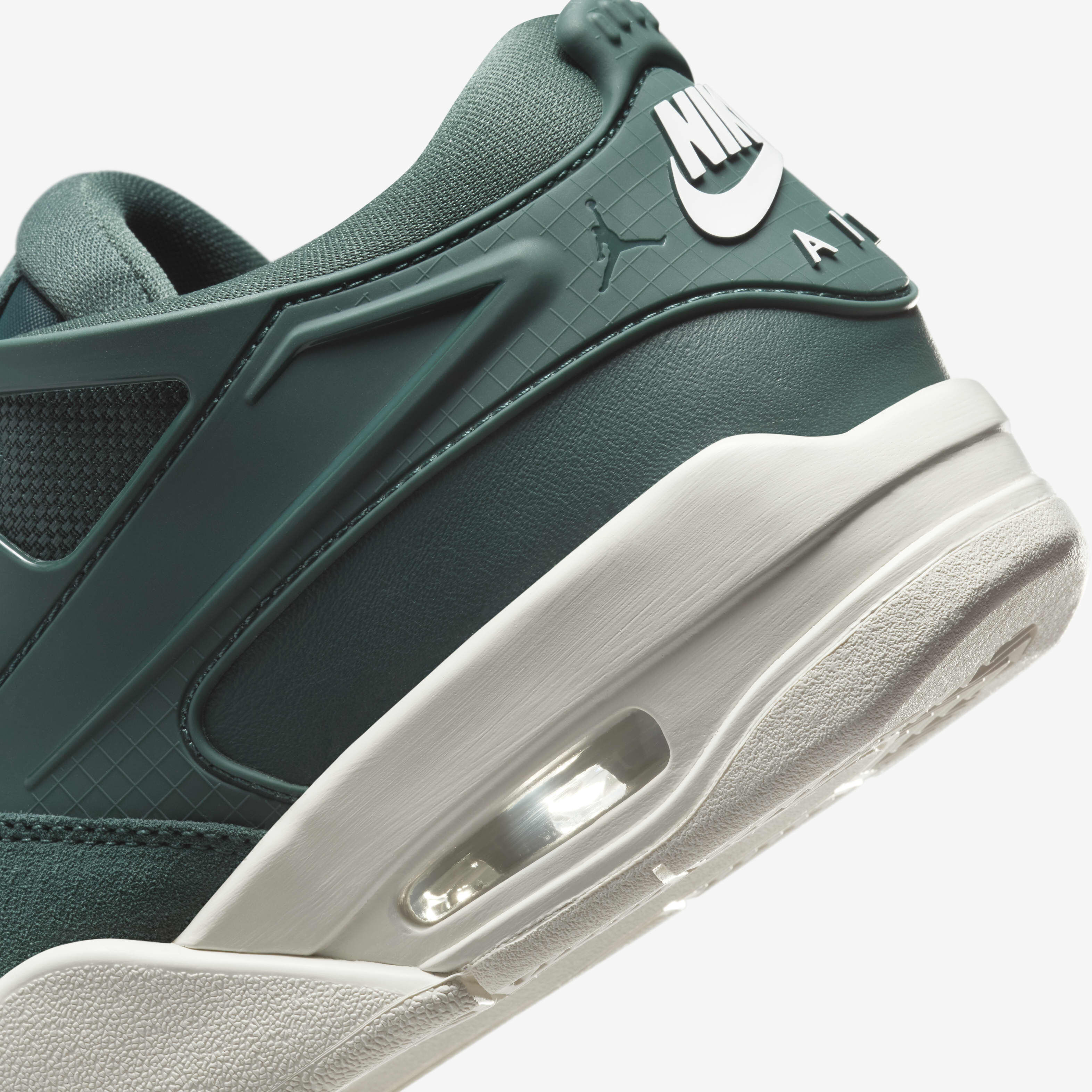 Buy Air Jordan 4RM Women s Shoes Nike Qatar Official