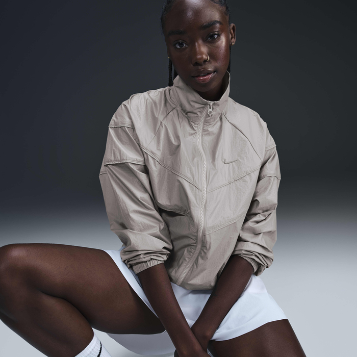 نايكي ويندرانر image number 2 نايكي ويندرانر image number 2