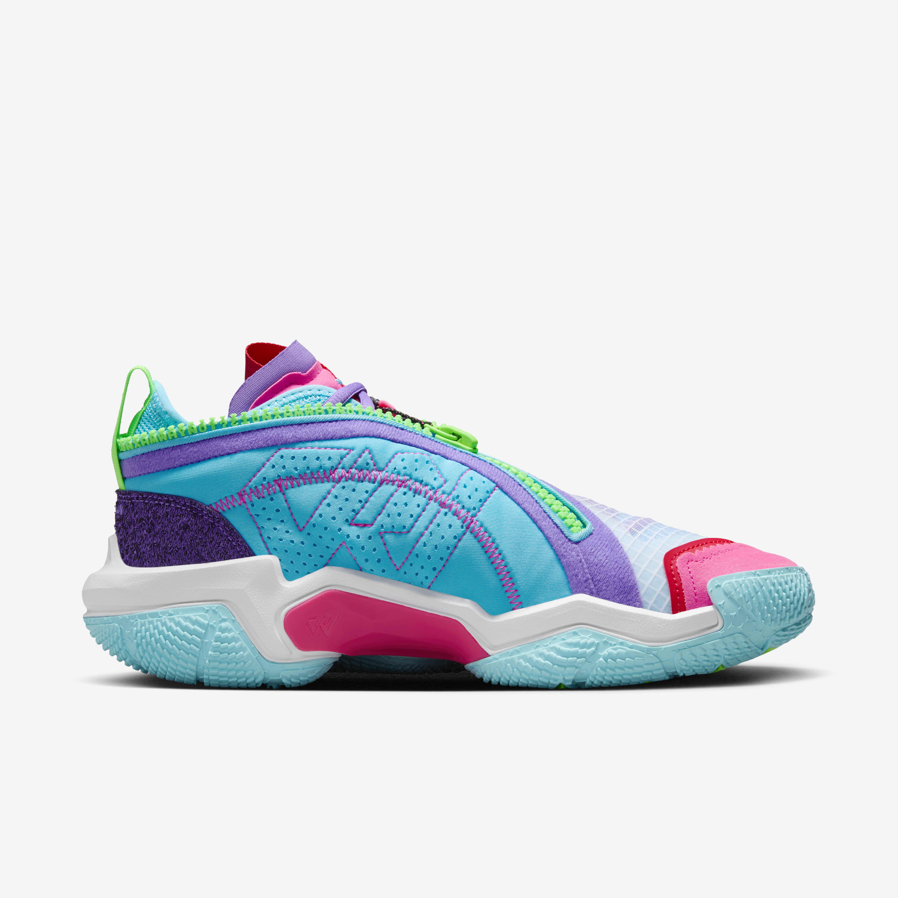 Playing tennis in basketball shoes deals