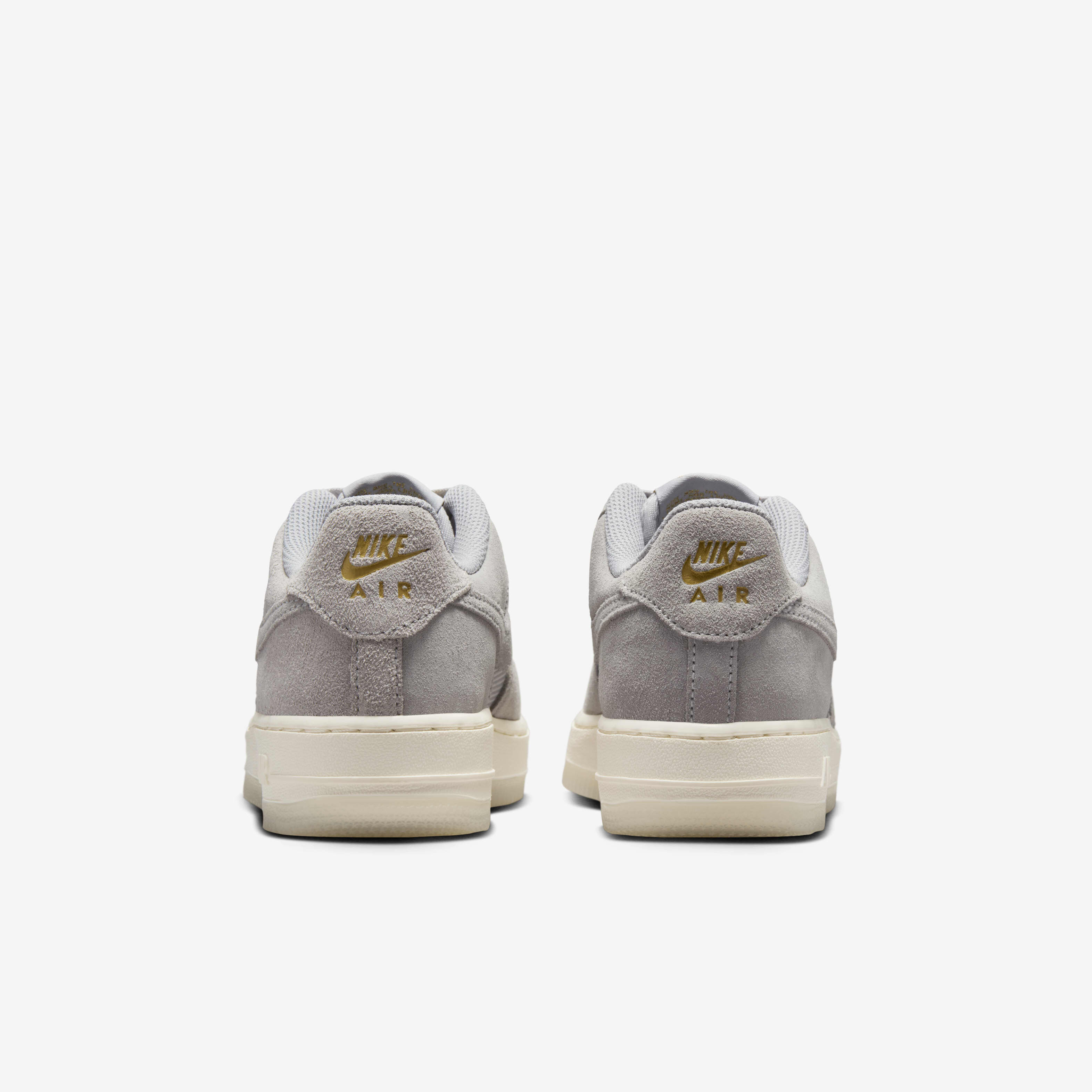 Nike air force 1 junior grey suede hot sale