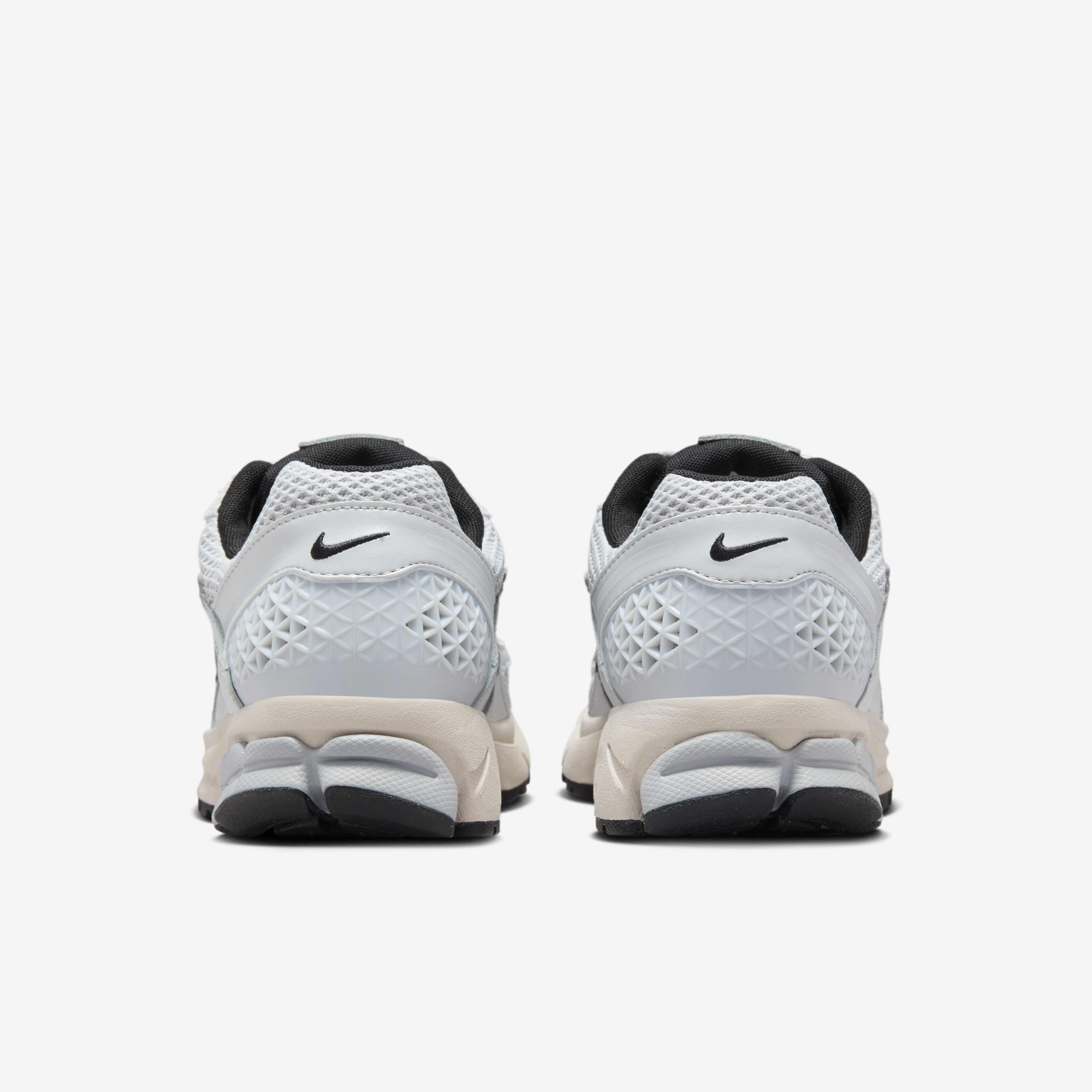 Nike zoom vomero dame deals