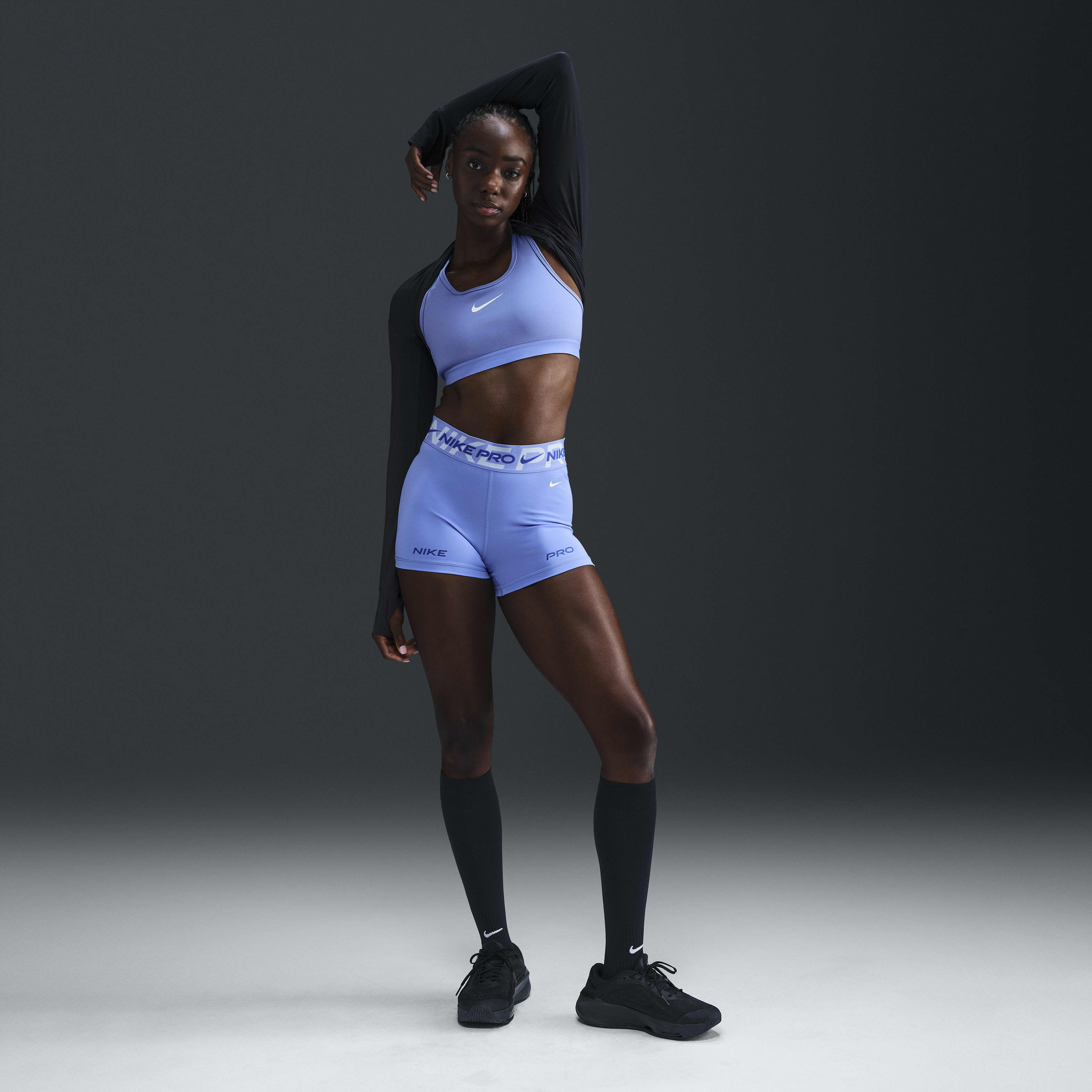 Nike Pro image number 0