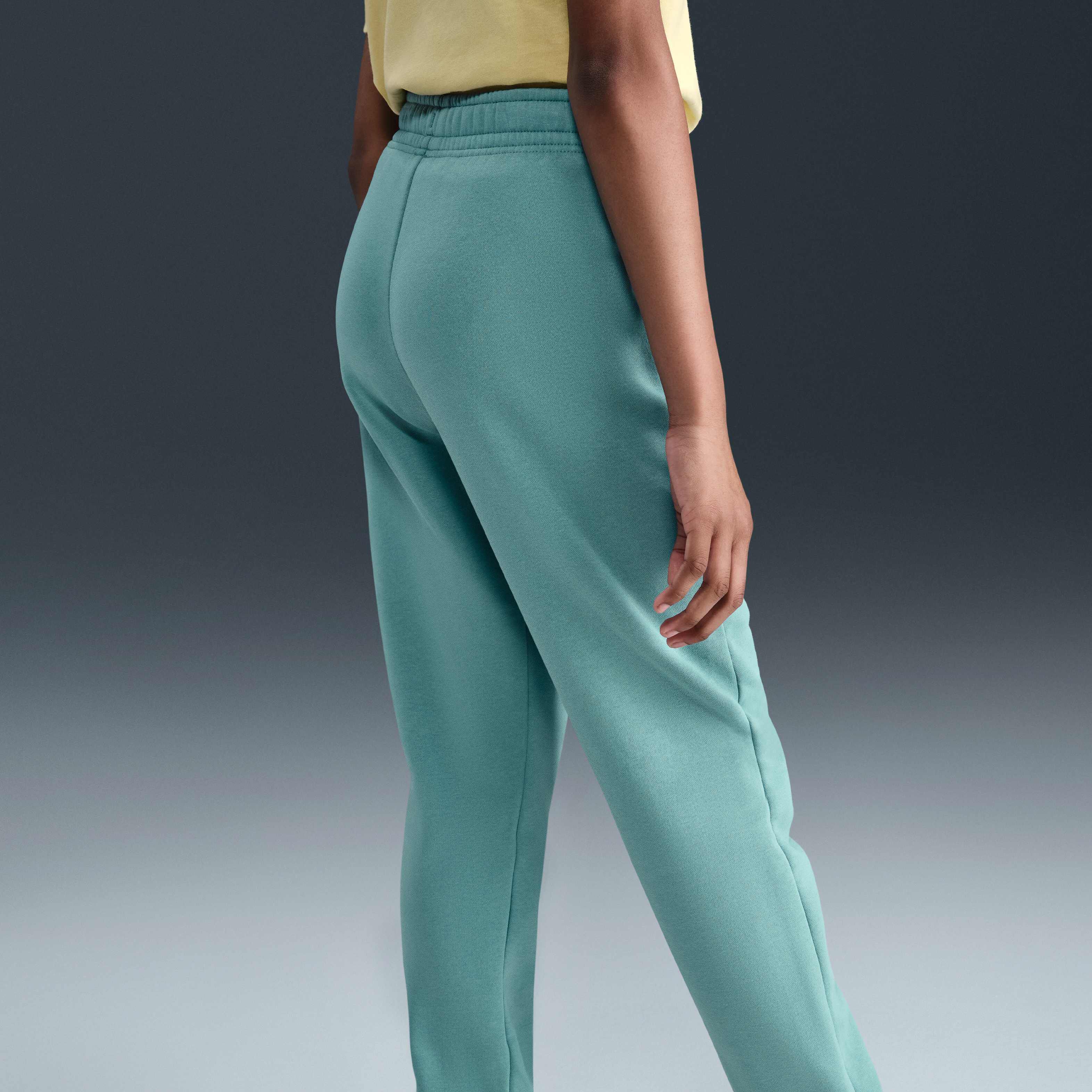 Nike Sportswear image number 2