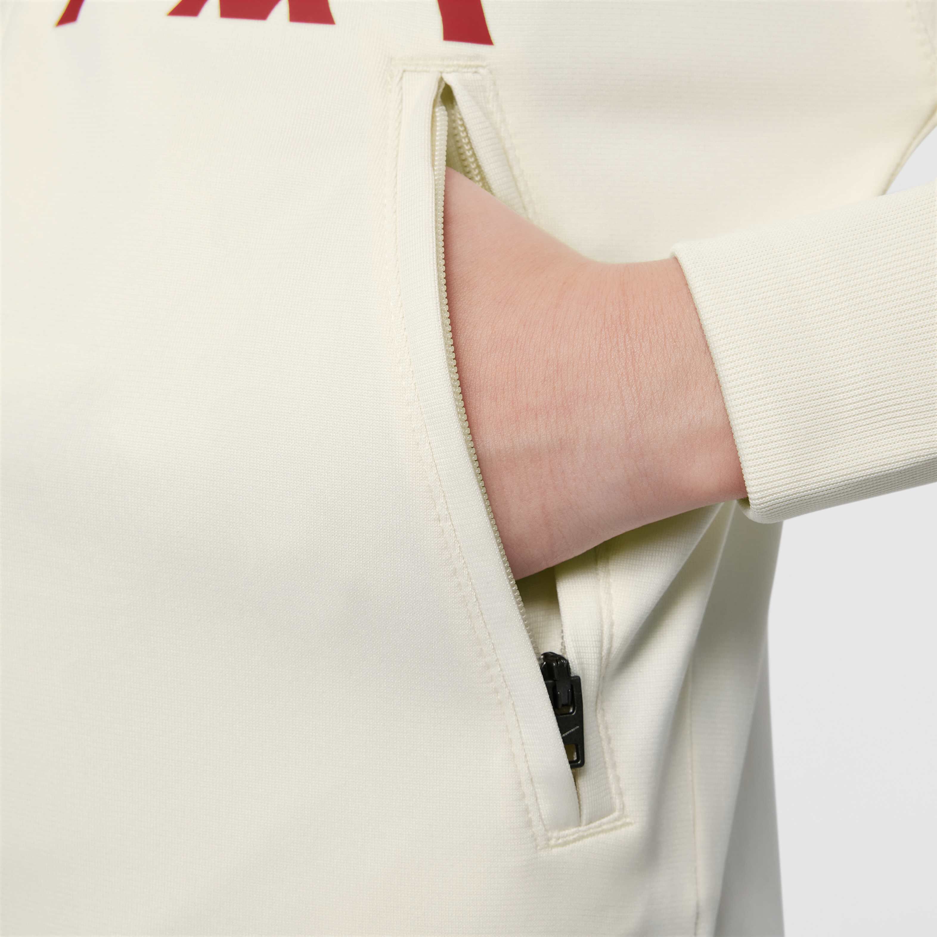 Liverpool F.C. Strike Special Edition image number 7