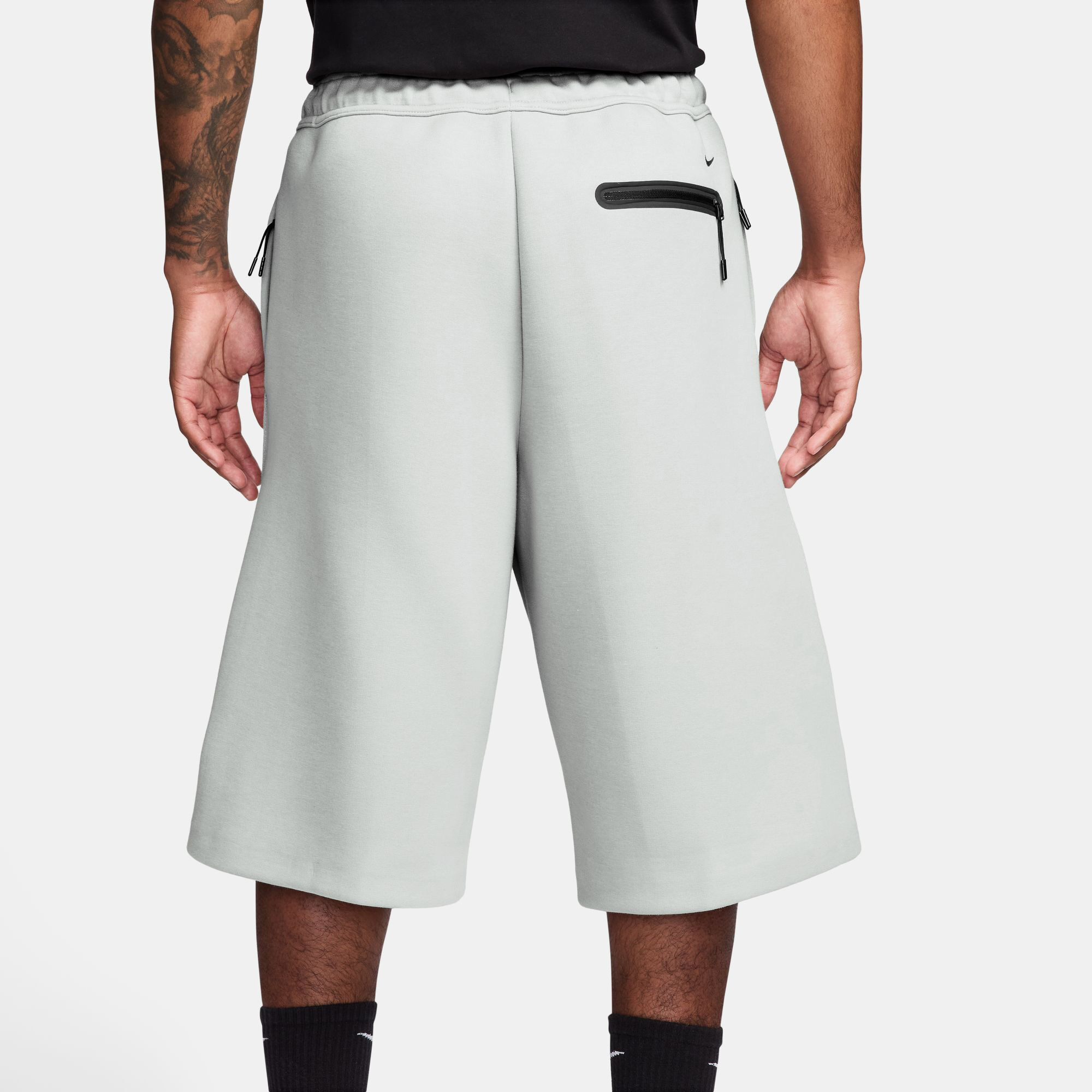 Nike Tech image number 1