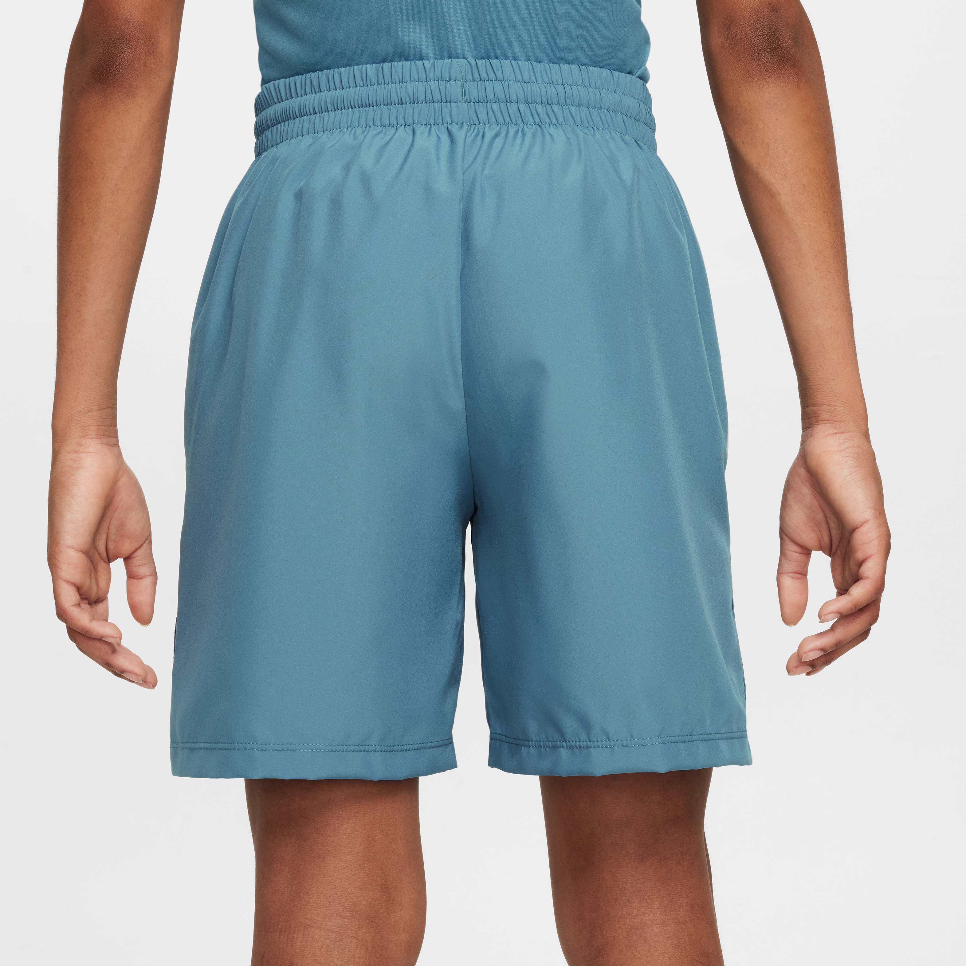 نايكي ملتي image number 2