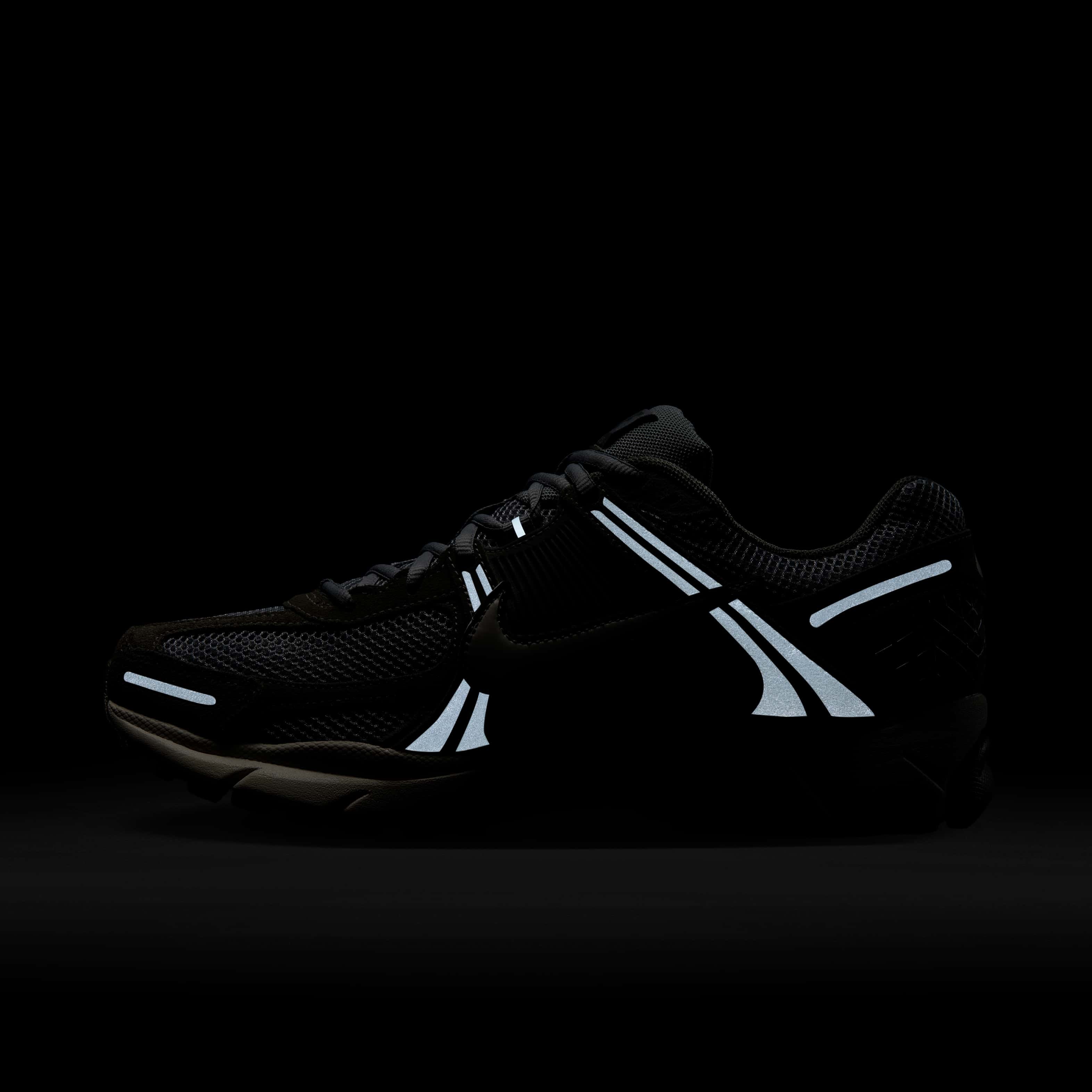 Nike Zoom Vomero 5 image number 10