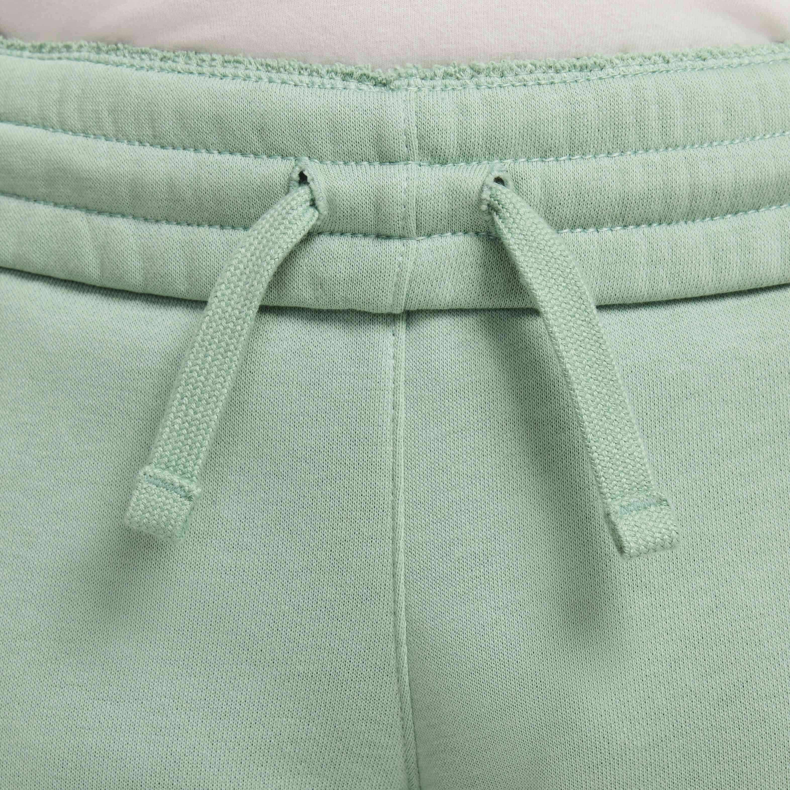 نايكي سبورتسوير كلوب فليس image number 3