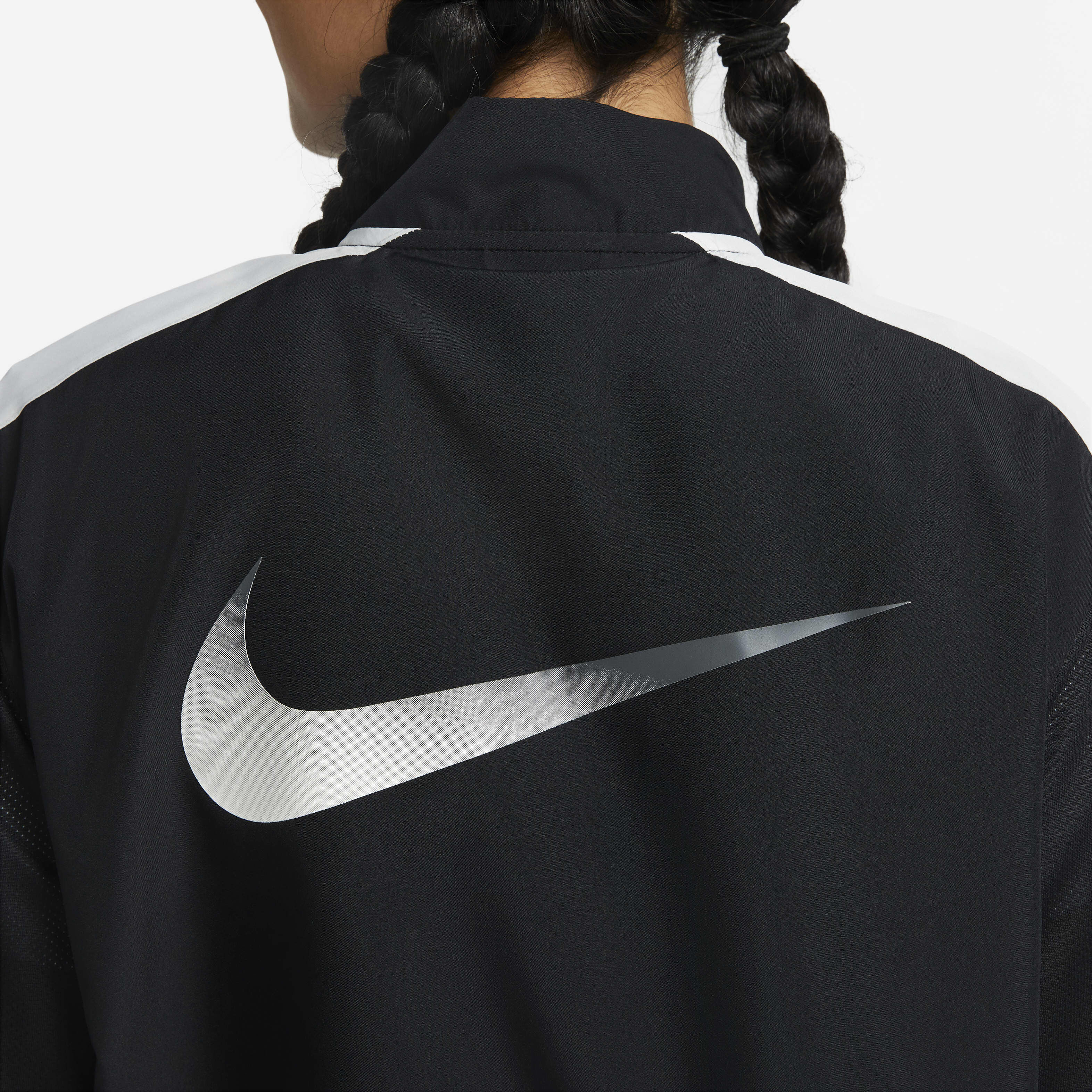 Nike Dri-FIT Swoosh Run image number 5