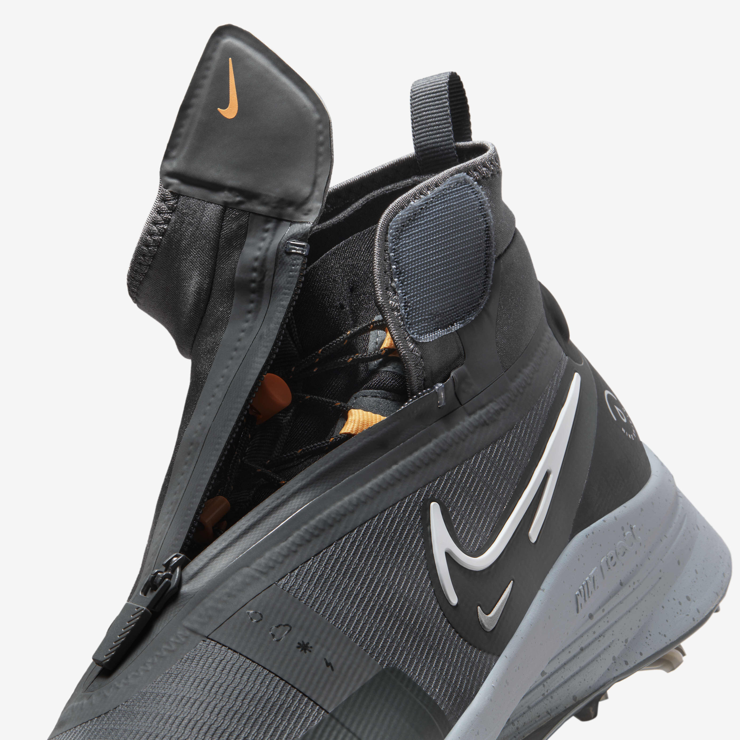 Nike lunar shield top