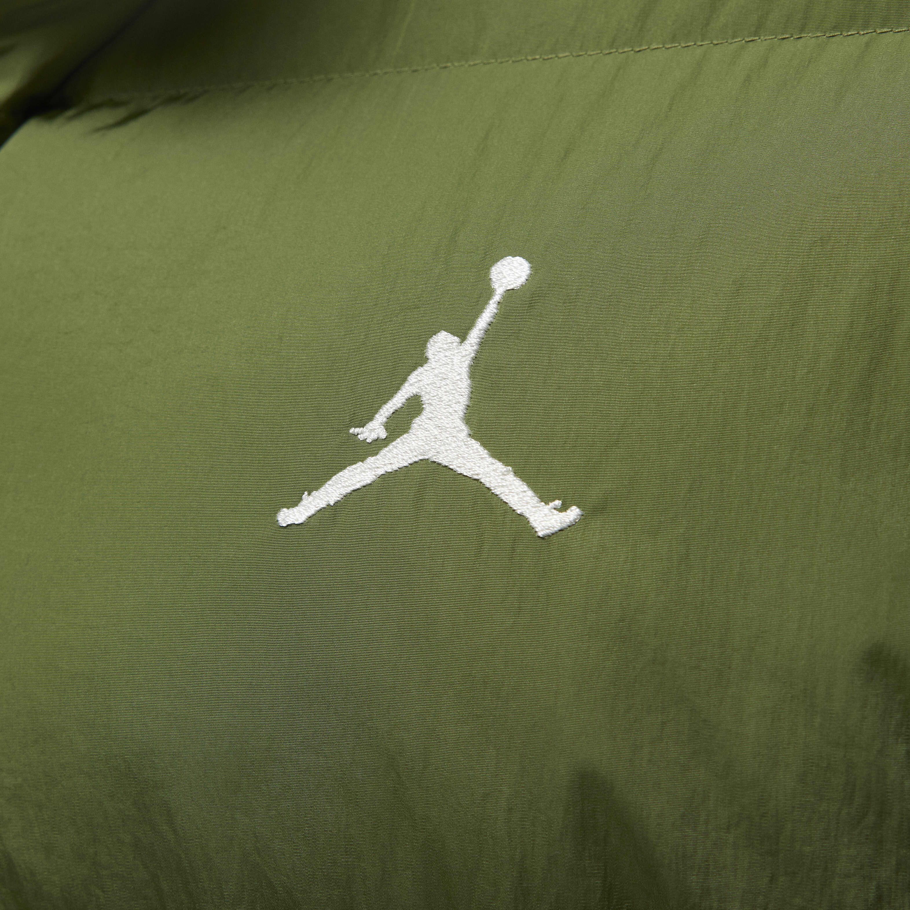 Jordan Essentials image number 3