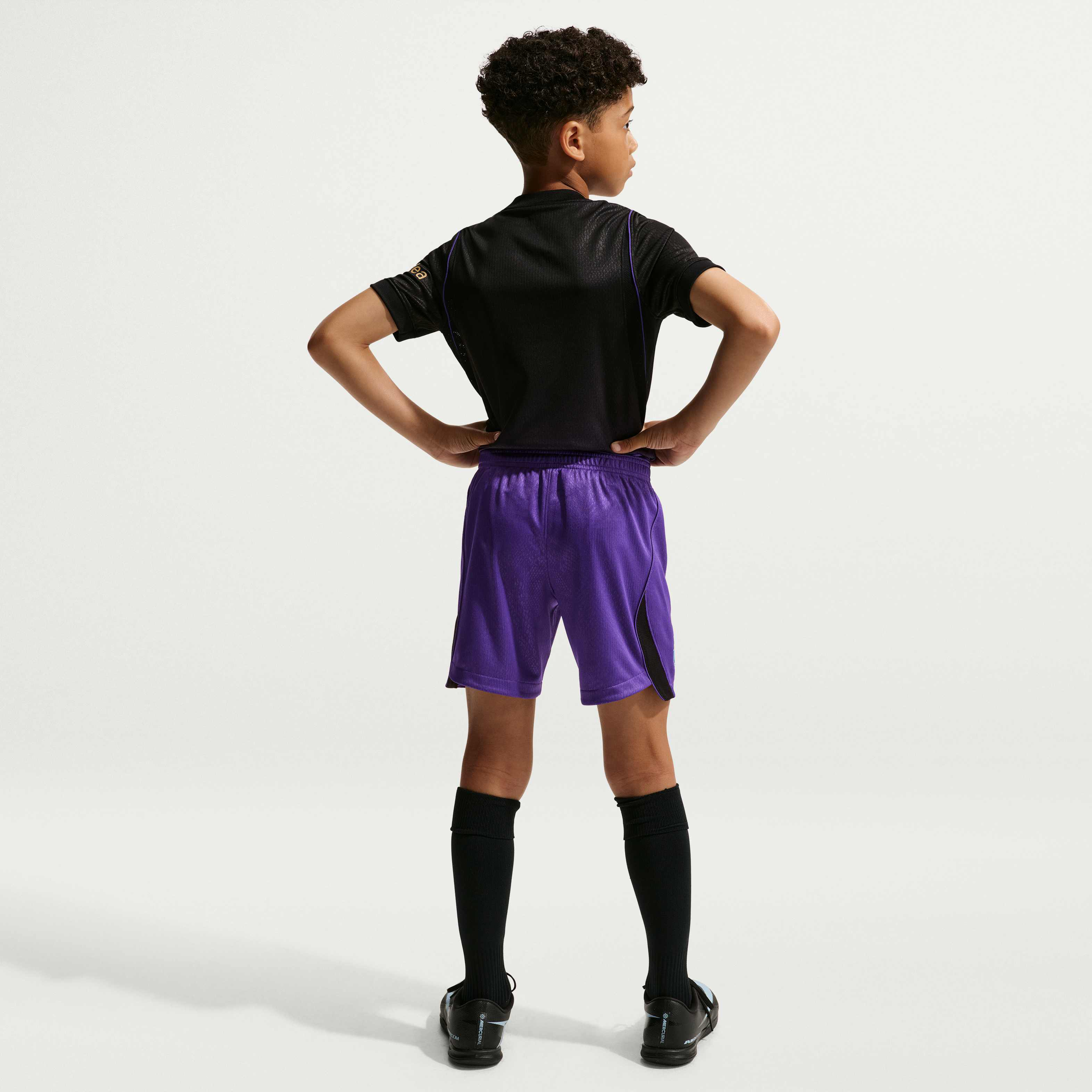 F.C. Barcelona 2026/27 Stadium Away image number 5