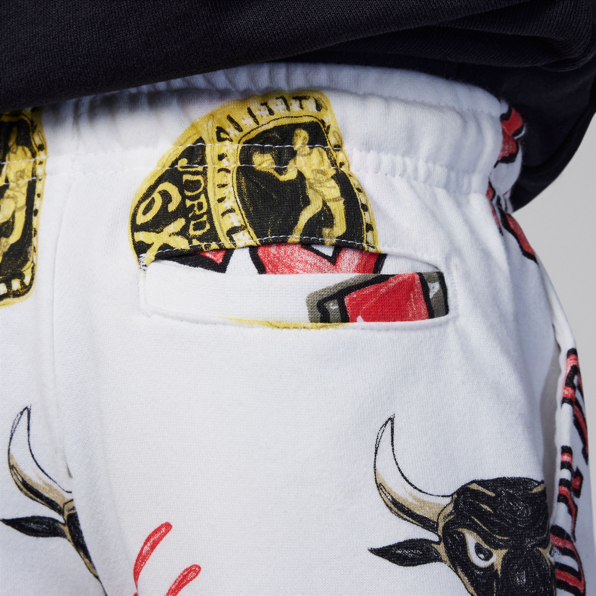 جوردن MJ ايسنشالز image number 4