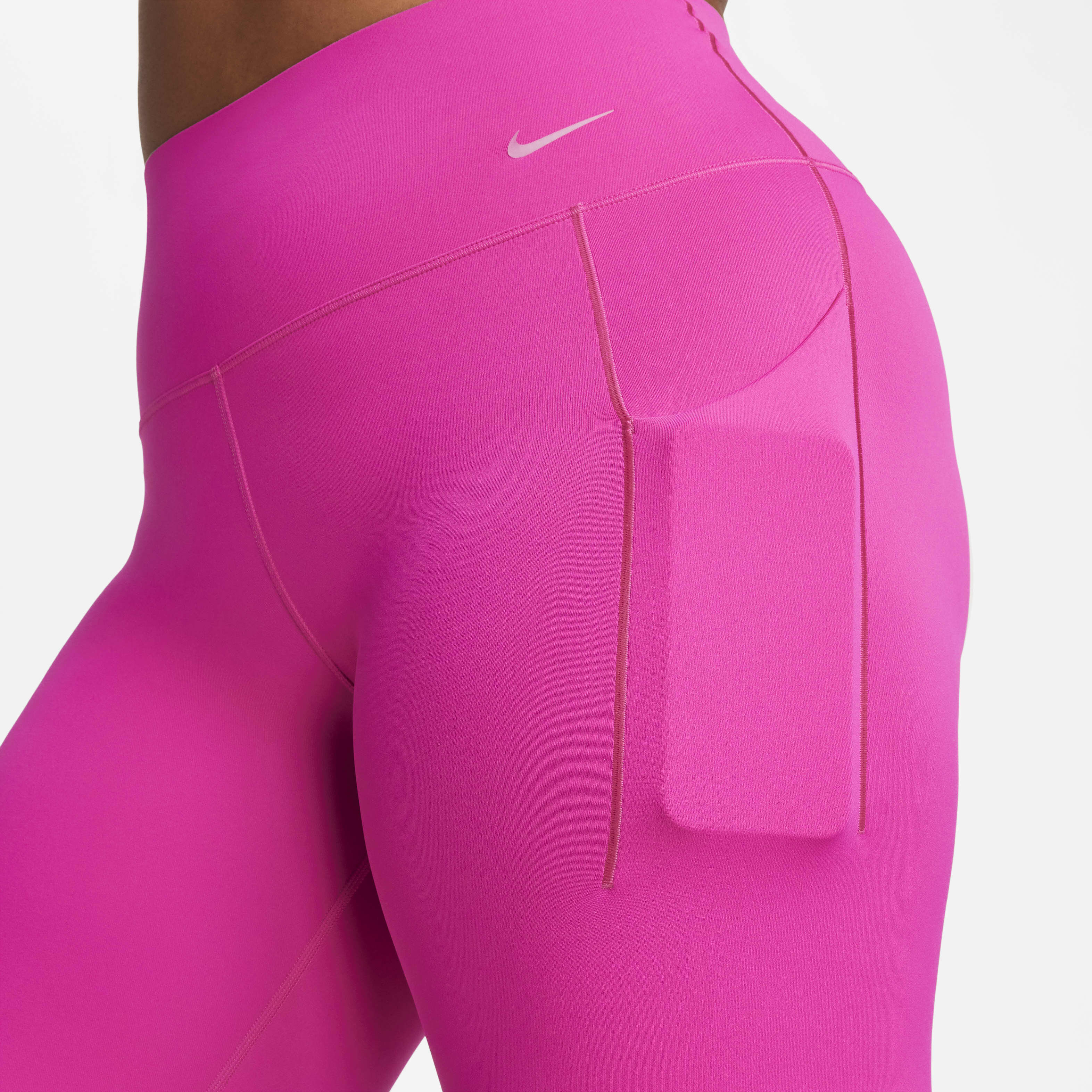 نايكي يونيفرسا image number 6