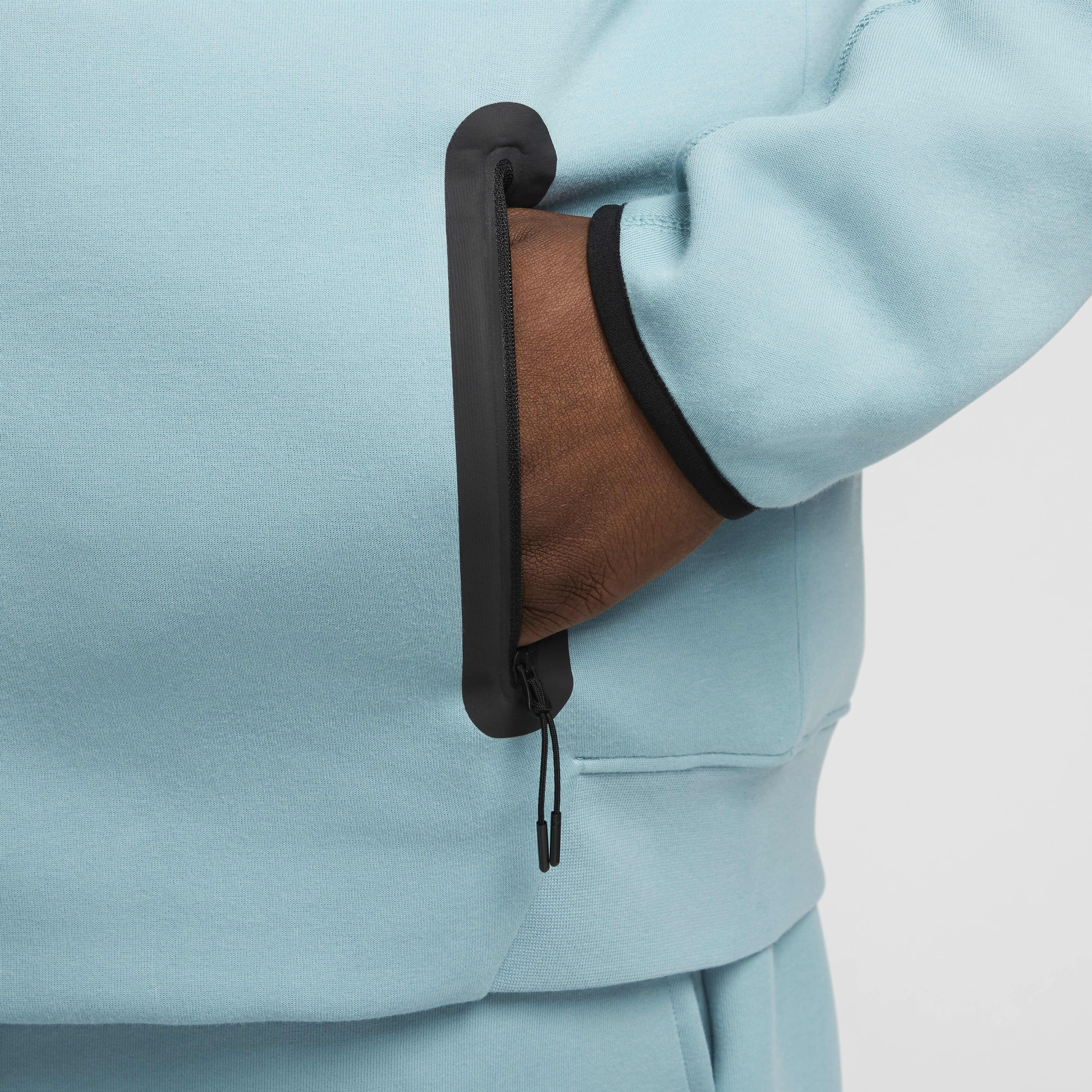 نايكي سبورتسوير تك فليس ويندرانر image number 16