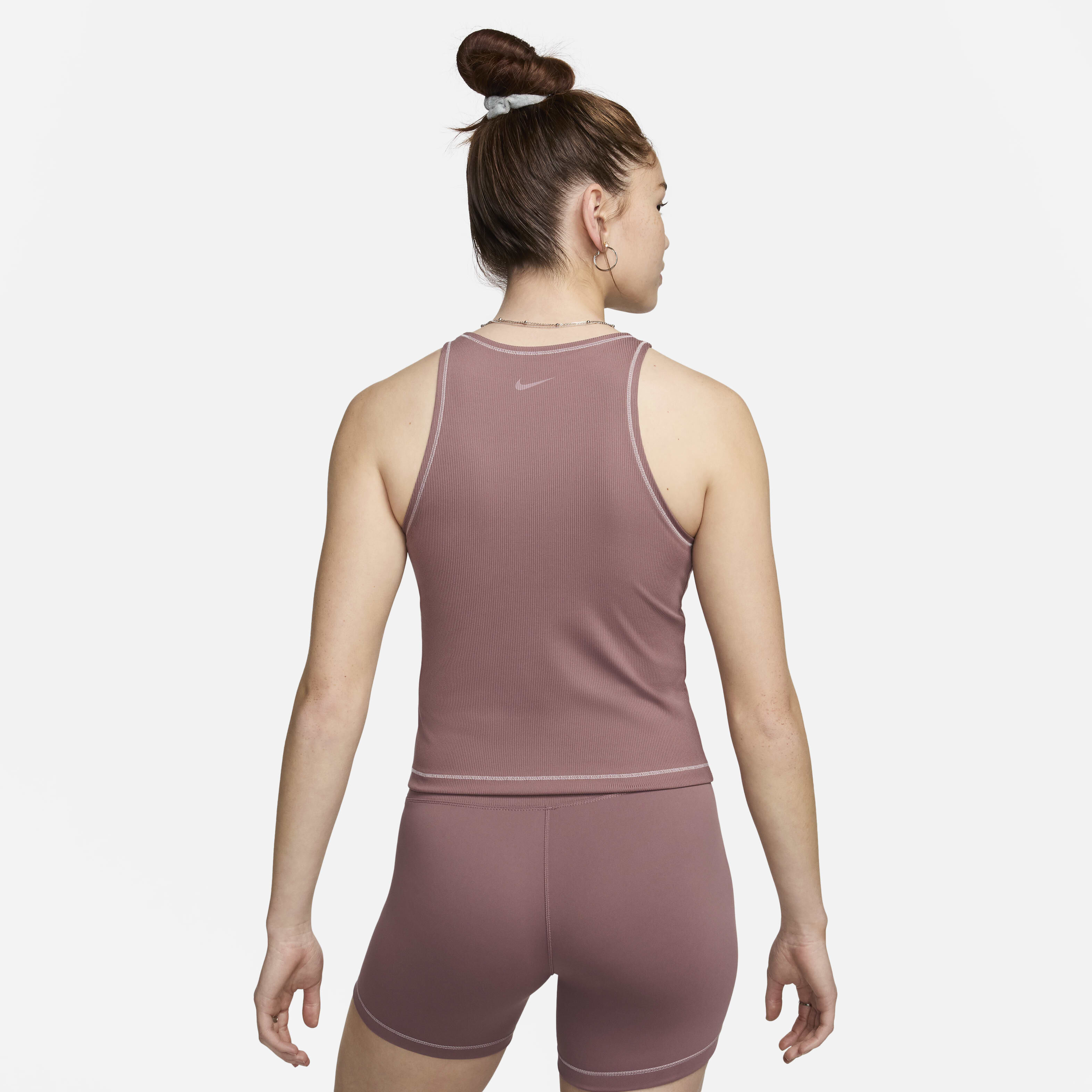 نايكي ون فيتد image number 1