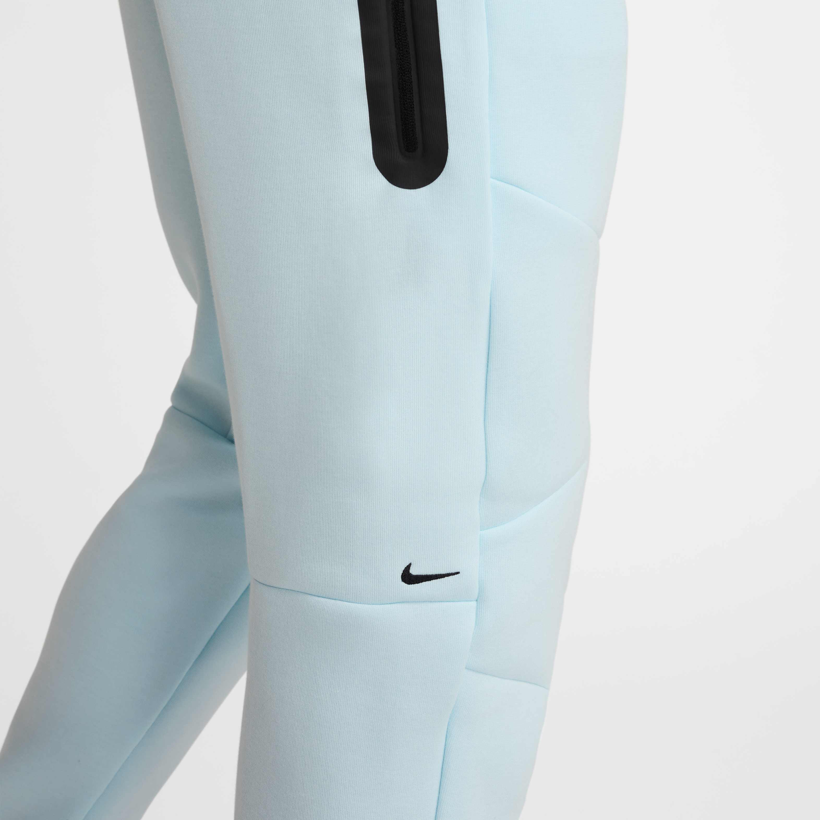 Nike Tech image number 5