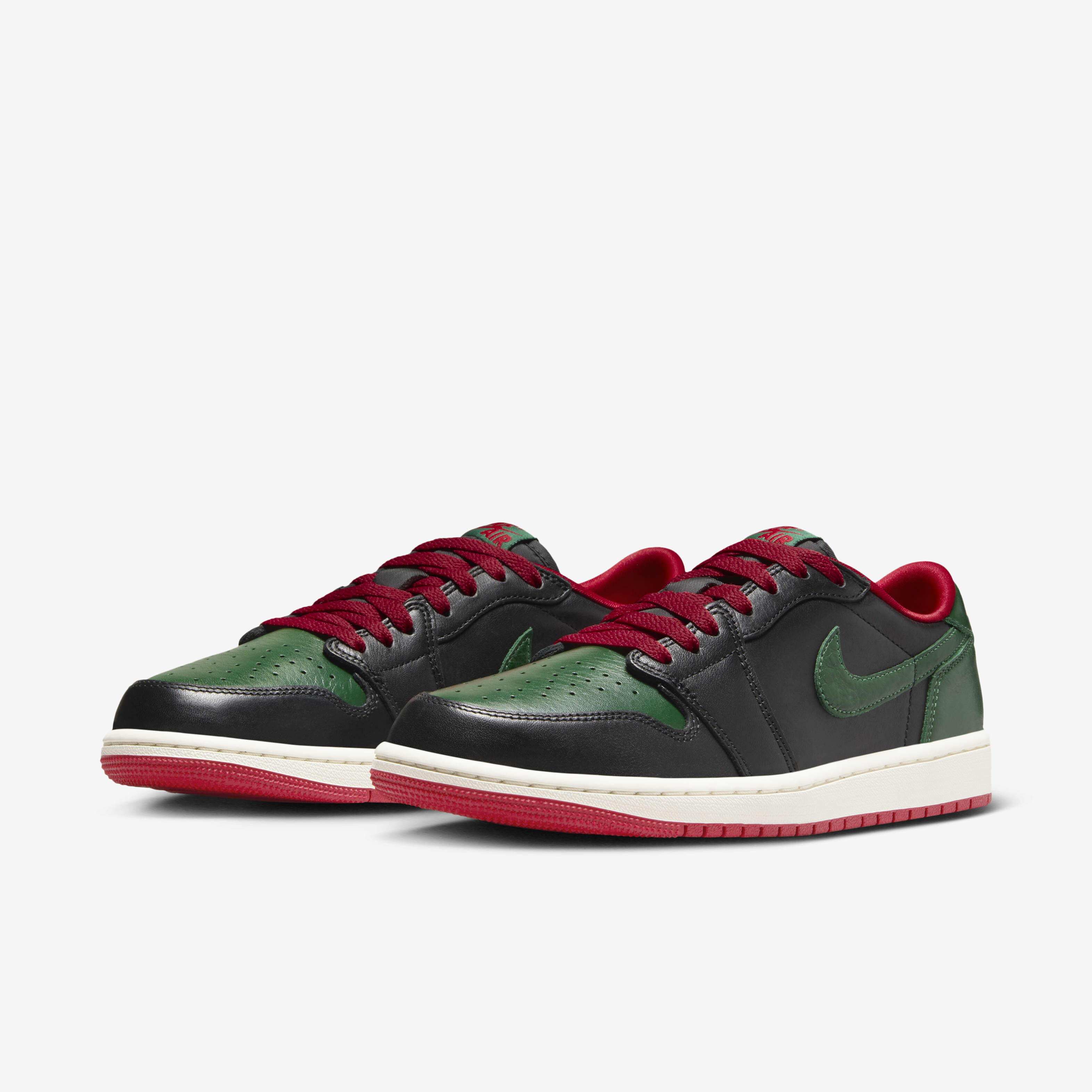 Air Jordan 1 Low OG 'Black/Gorge Green' image number 4