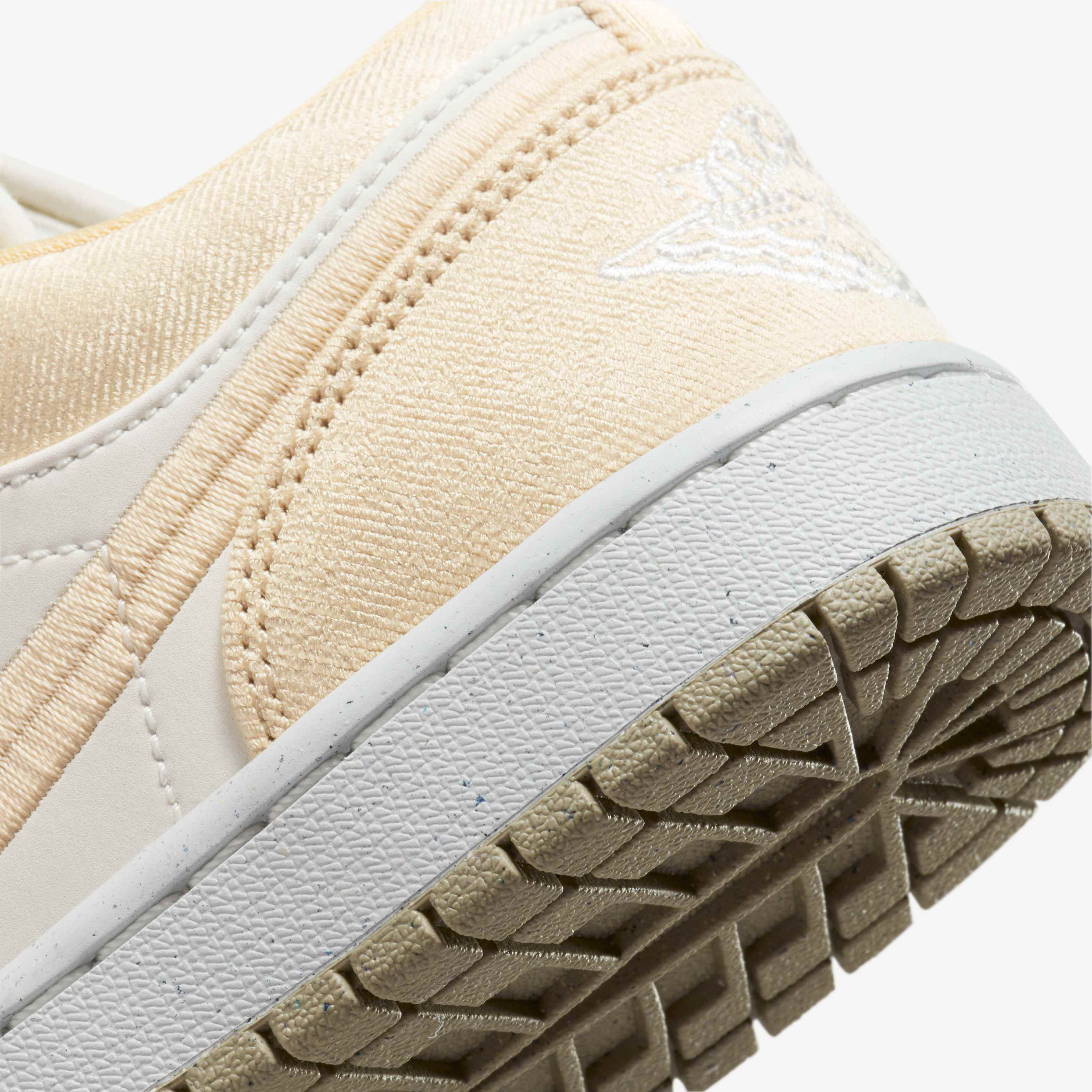 Air Jordan 1 Low SE image number 7